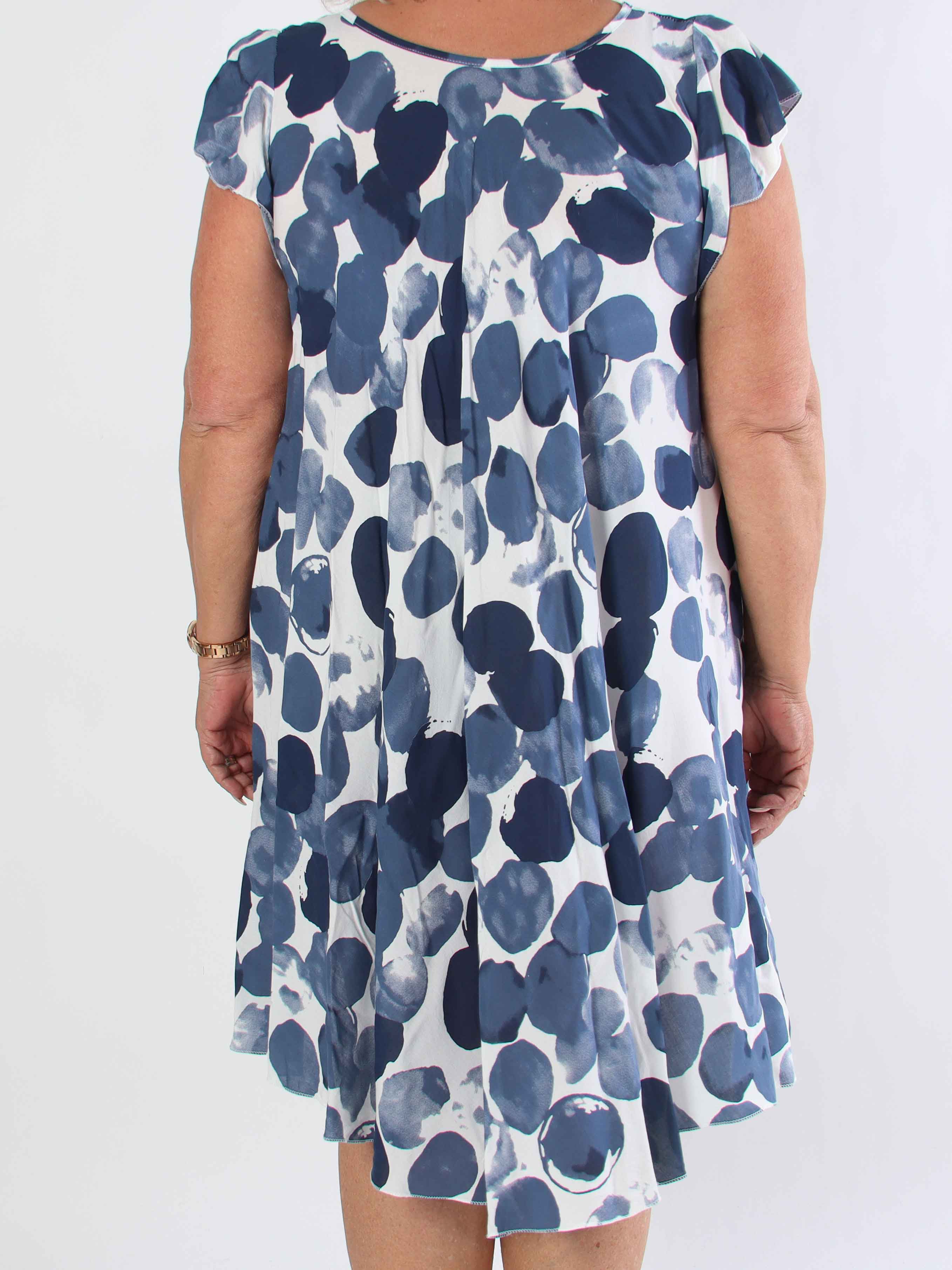 Akantha  - Mønstret plus size sommerkjole i let viskose