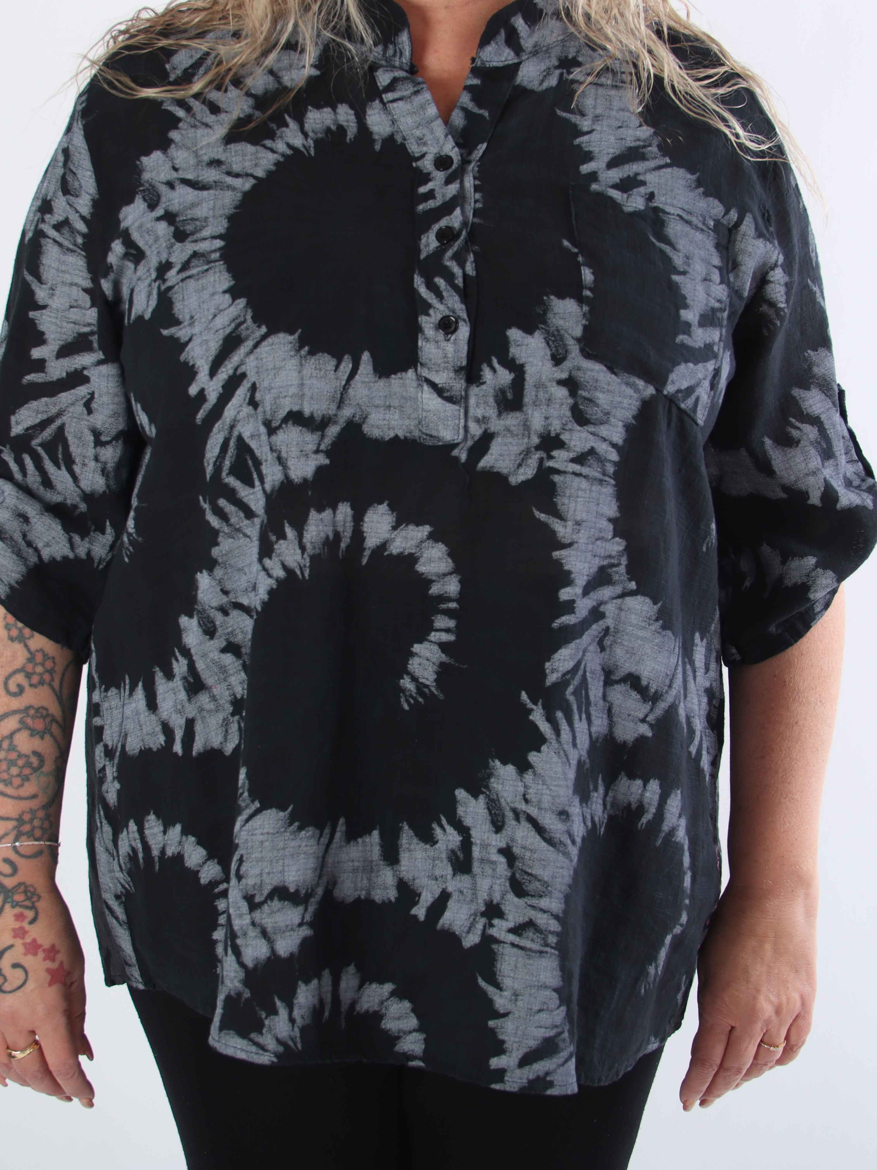 Akella - Mønstret plus size skjorte i let bomuldsstof