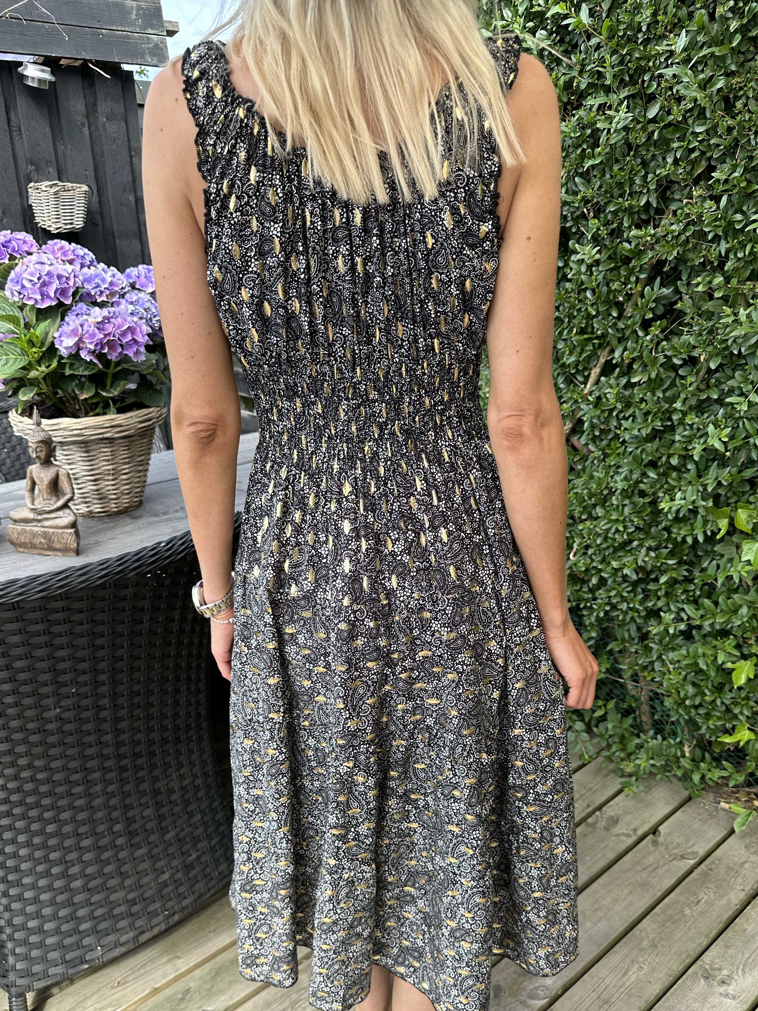 Alicia Paisley - Lang stropkjole i viskose med paisley mønster