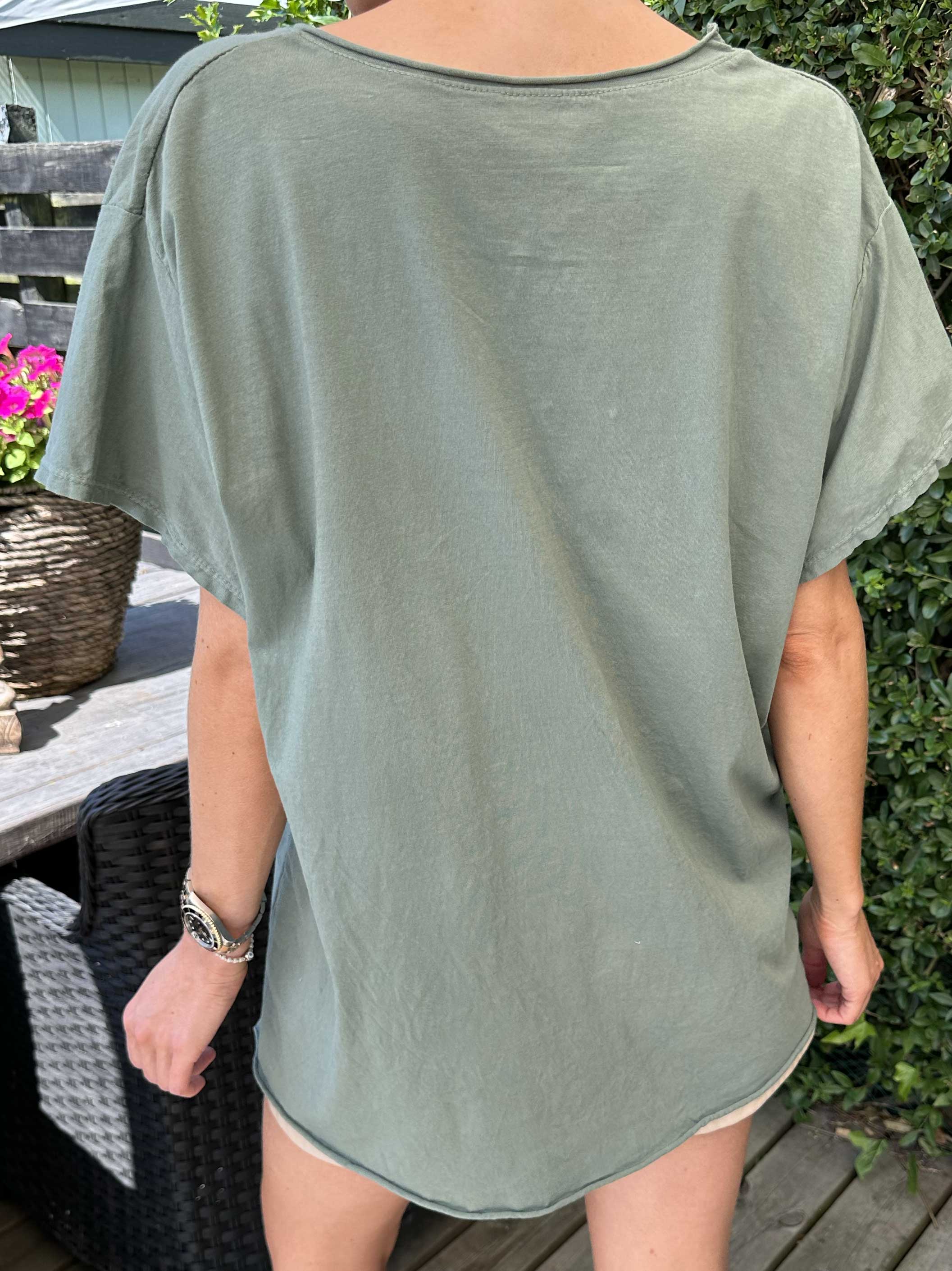 Alison - T-shirt i bomuld med v-udskæring