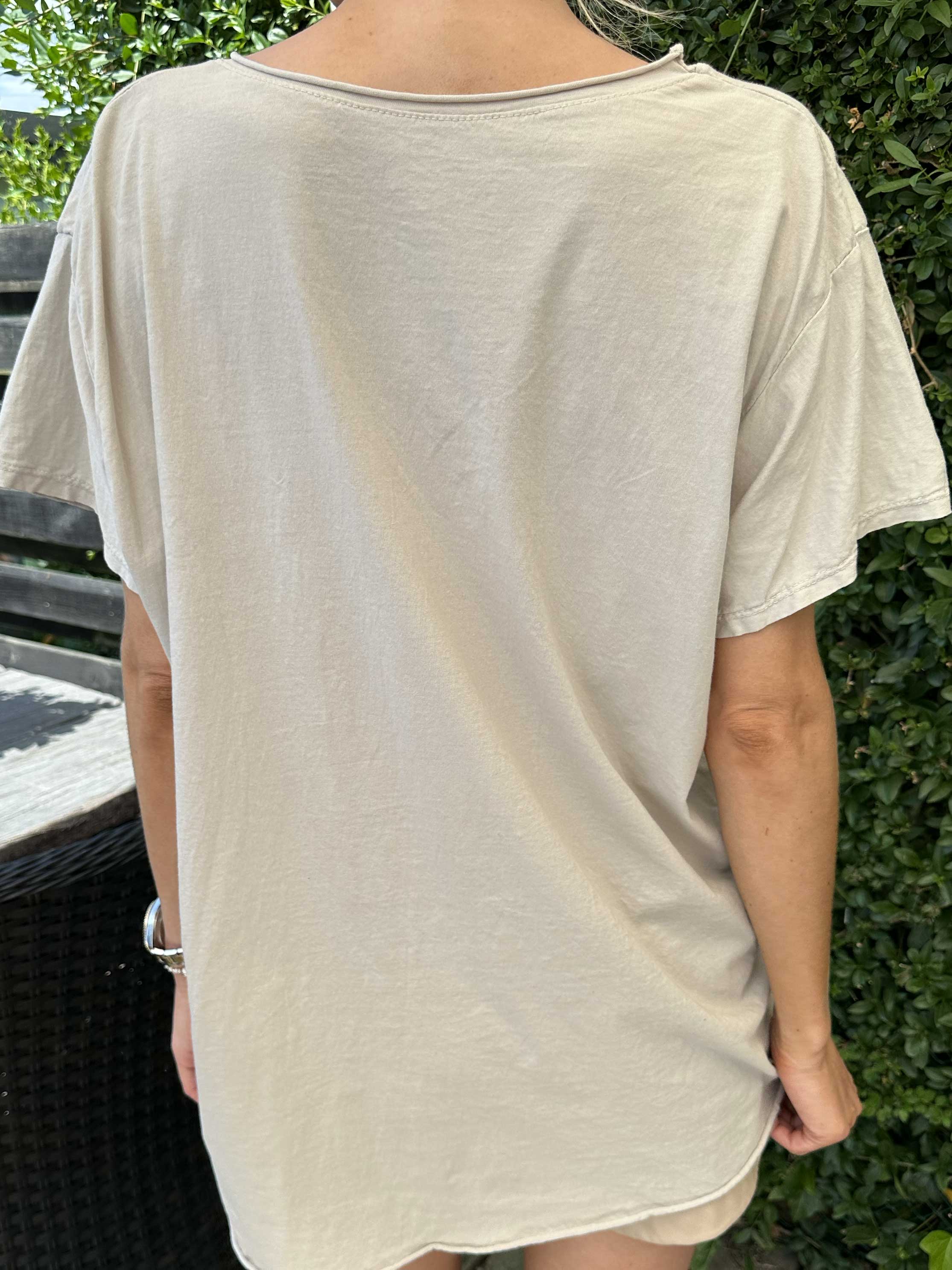 Alison - T-shirt i bomuld med v-udskæring