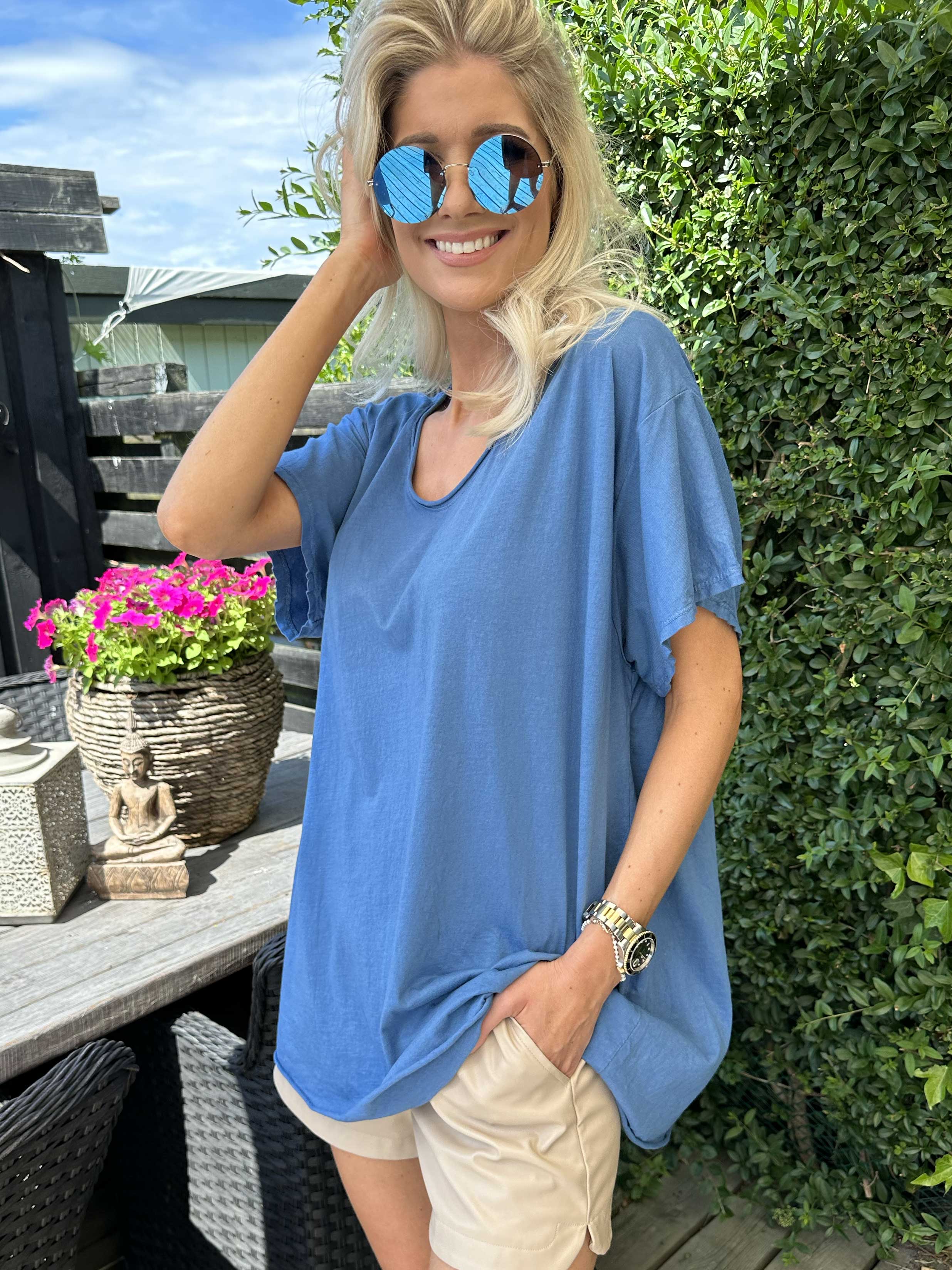 Alison - T-shirt i bomuld med v-udskæring