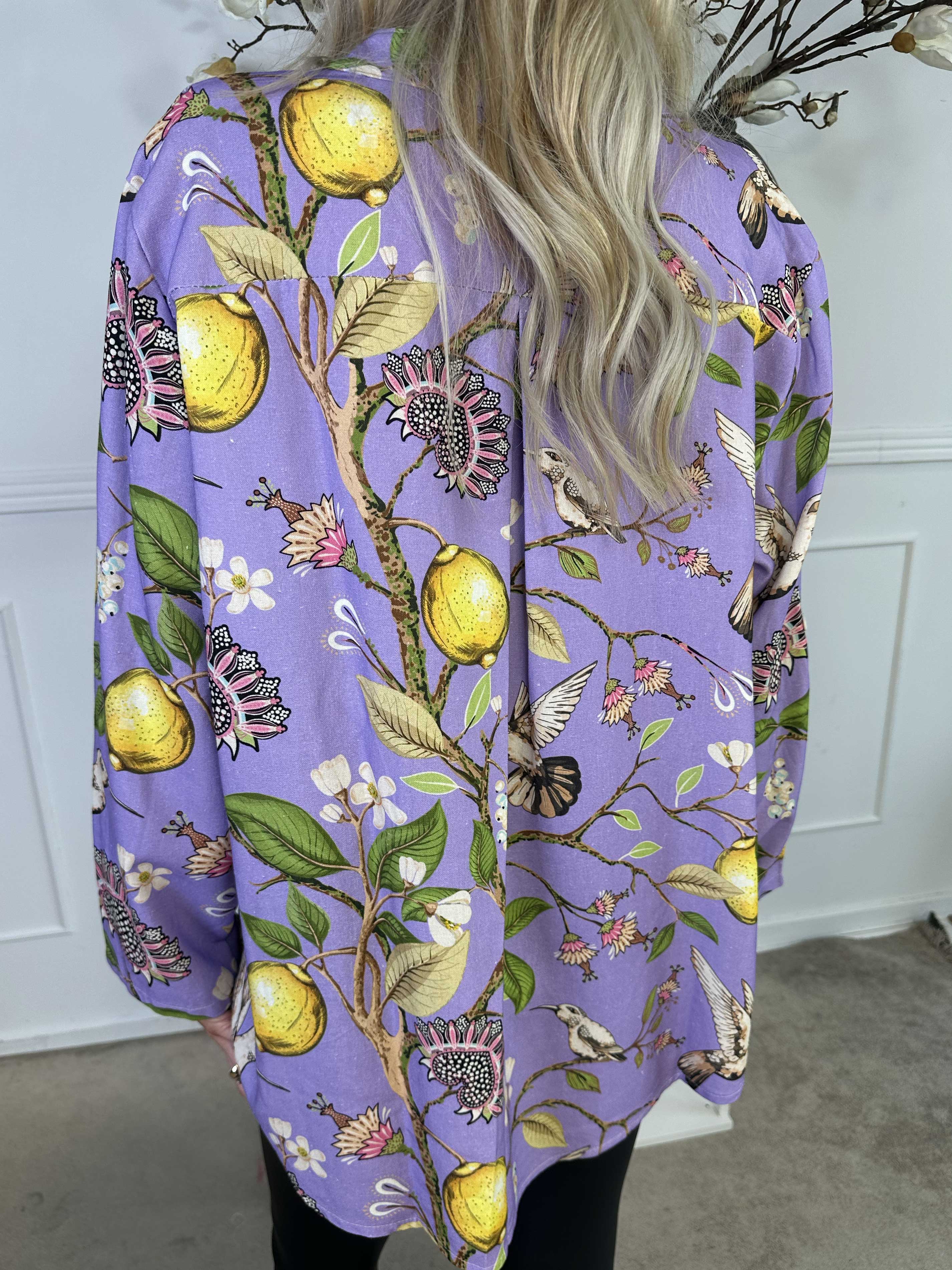 Almira - Sød skjorte i hør og bomuld med fuglemotiver