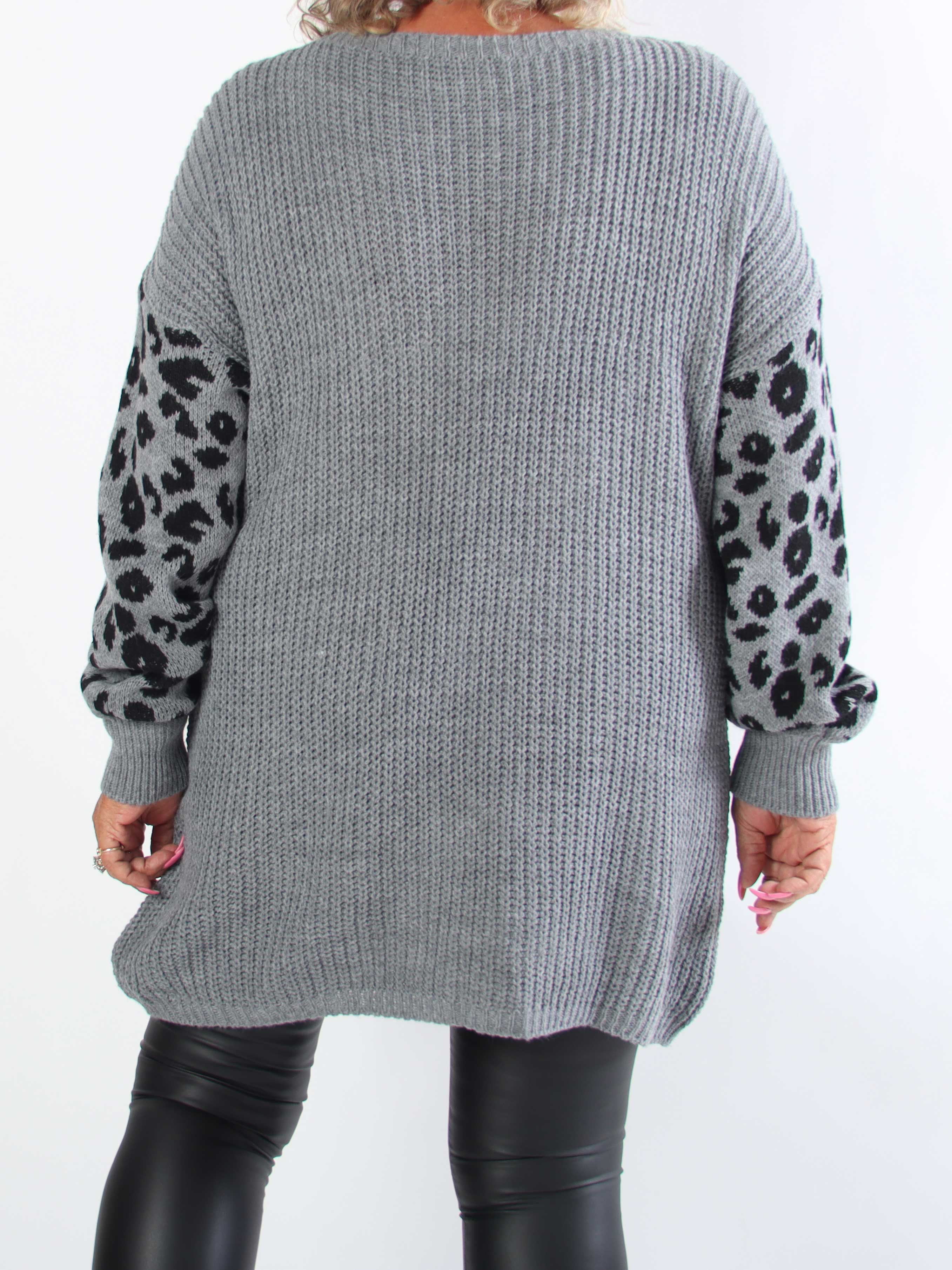 Alvas - Sød plus size strik med fine ærmer i et trendy leopardprint