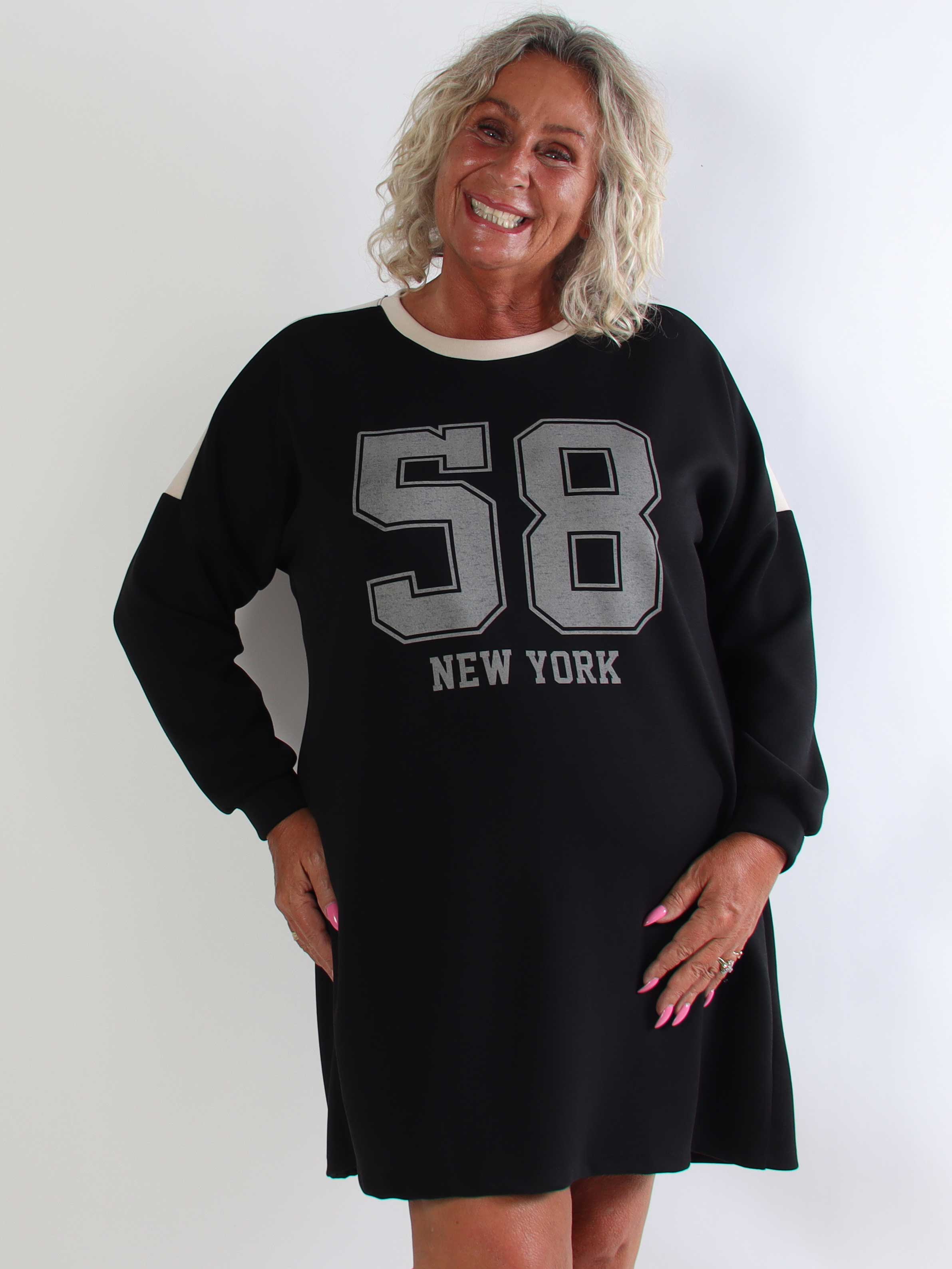 Amanda - Sporty plus size joggingkjole i en blød viskoseblanding