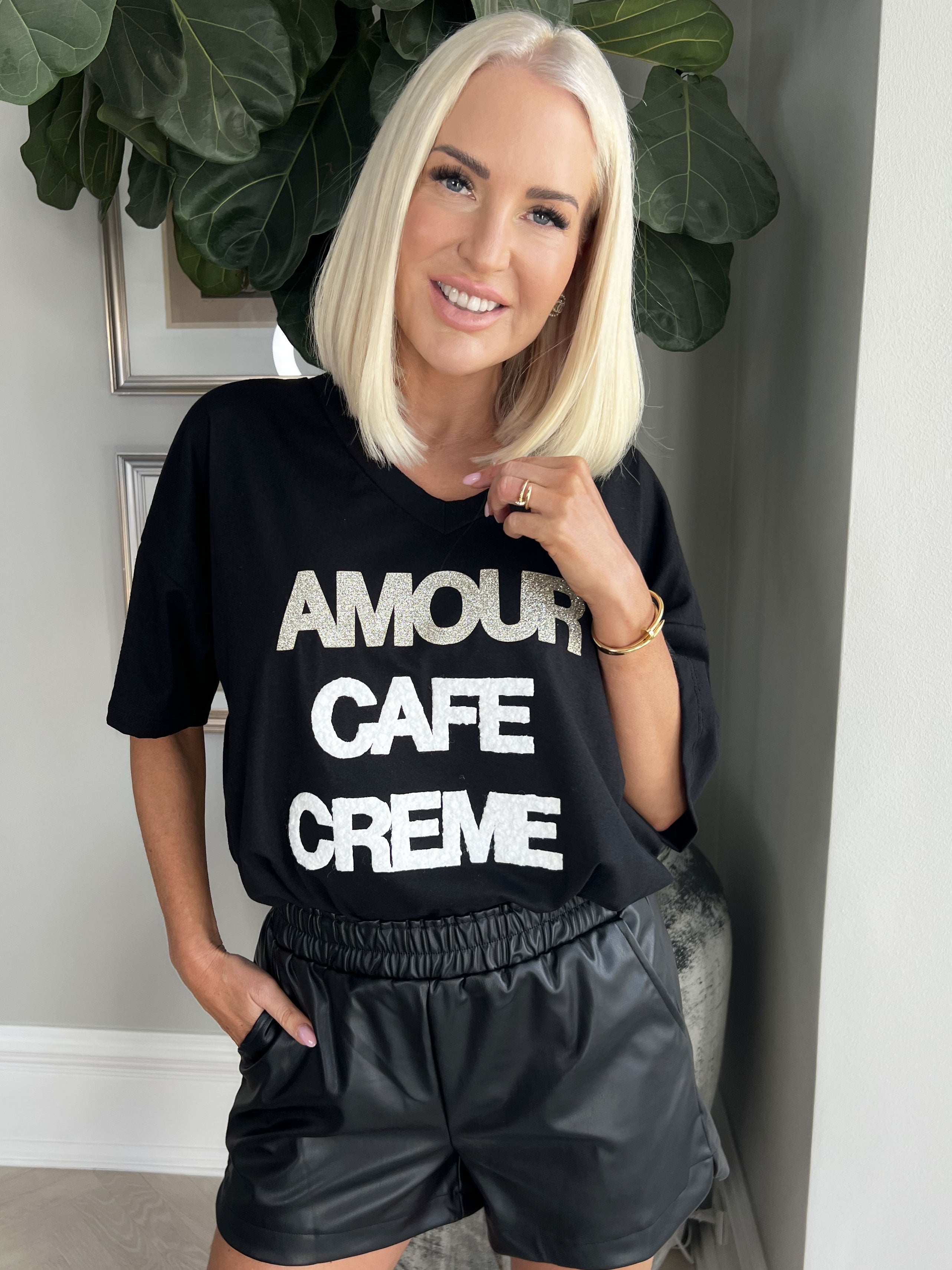 Amour - Cool t-shirt med skrift