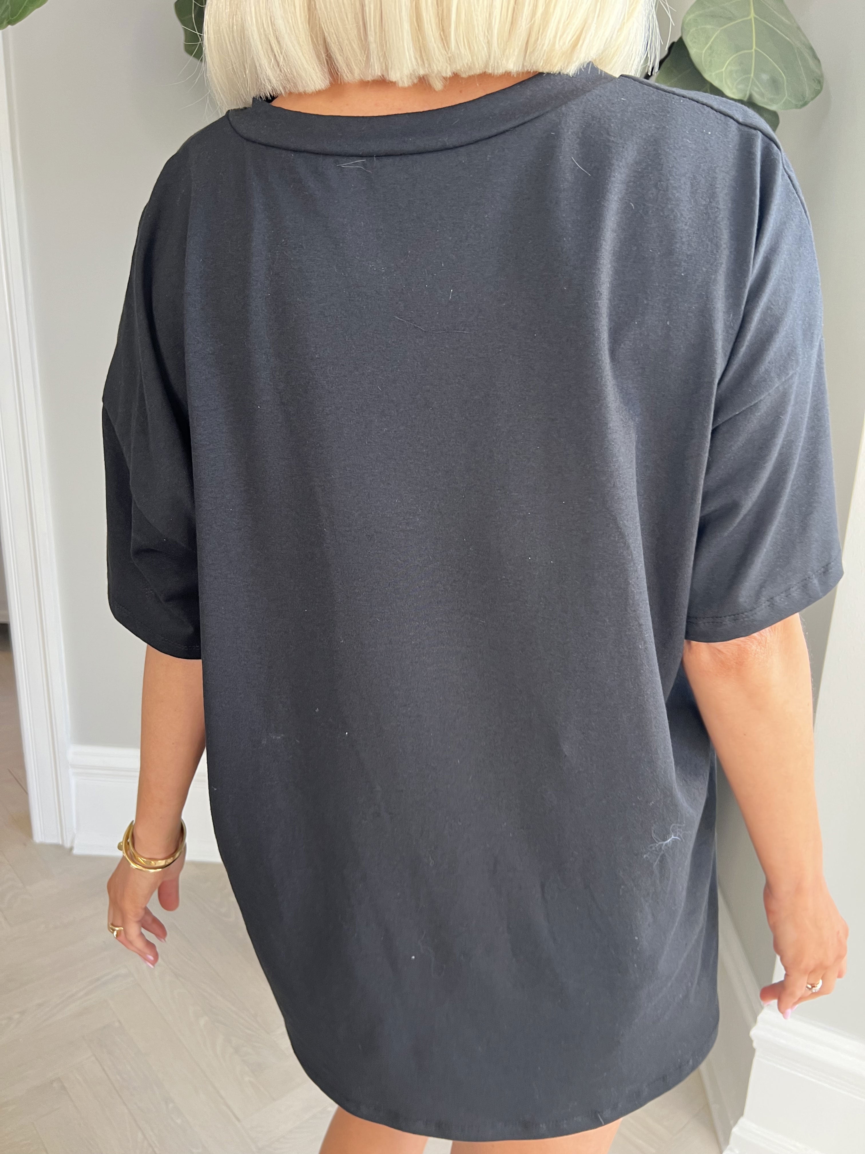 Amour - Cool t-shirt med skrift