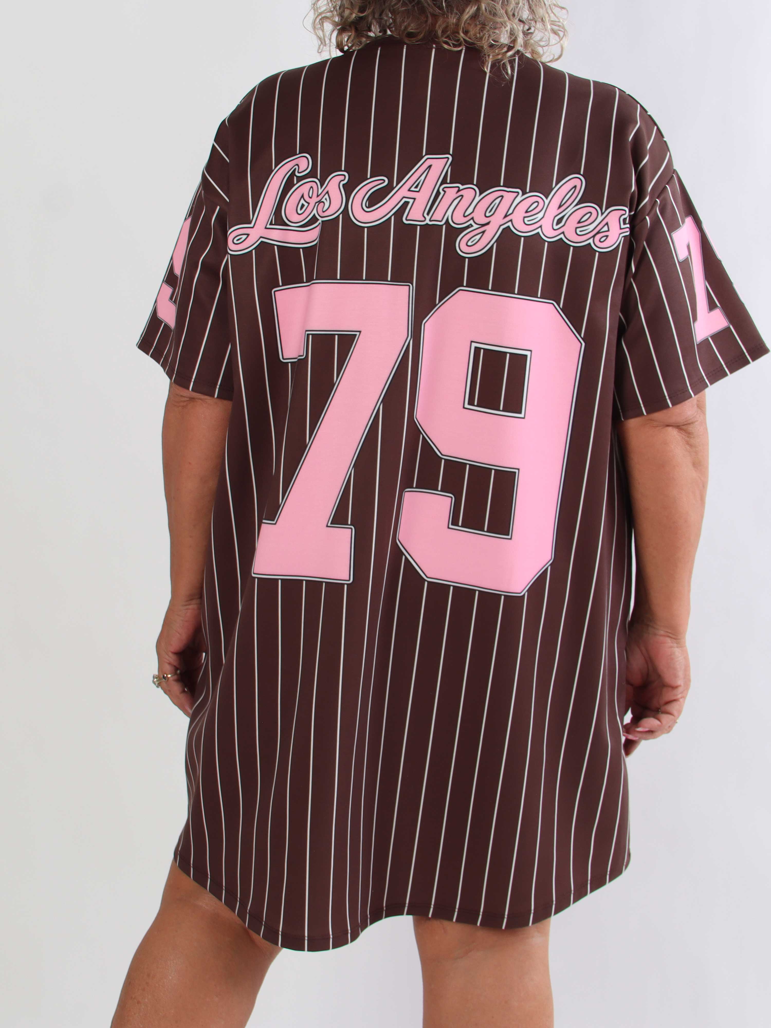Andrea - Plus size t-shirtkjole viskoseblanding med sporty baseball-inspireret design