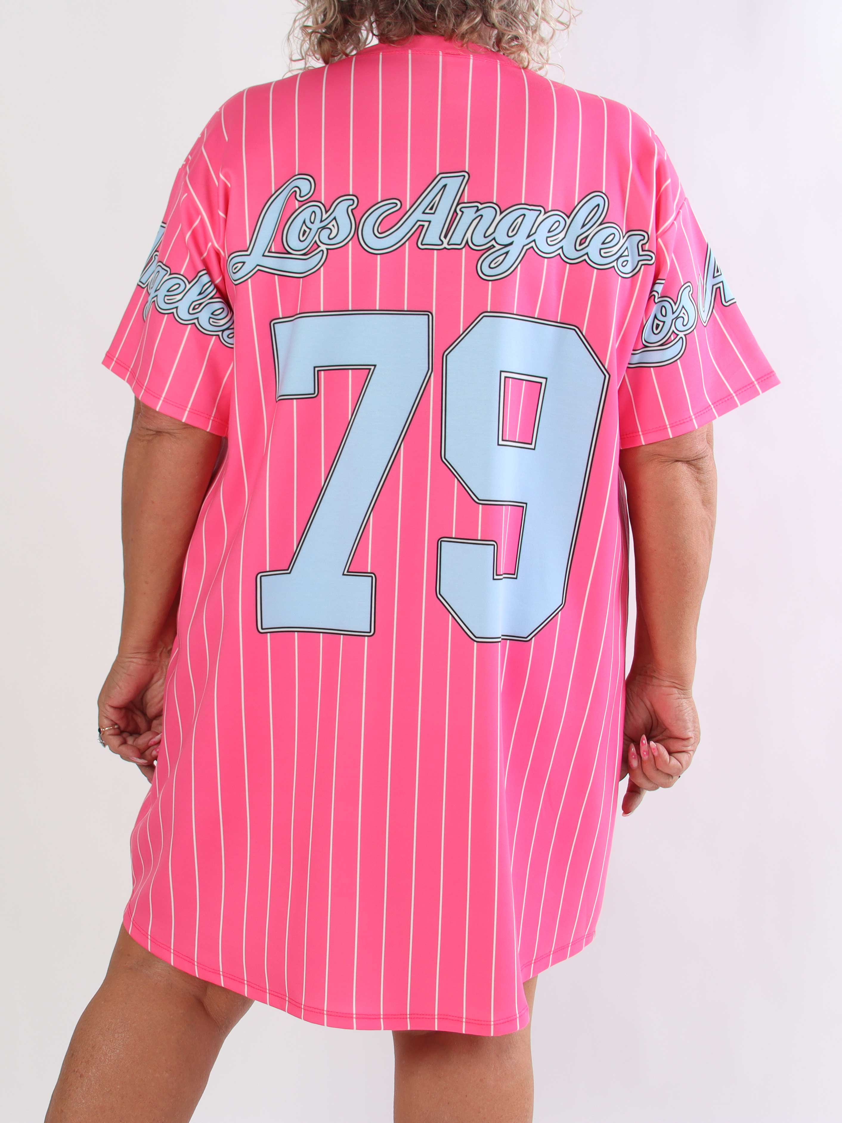 Andrea - Plus size t-shirtkjole viskoseblanding med sporty baseball-inspireret design