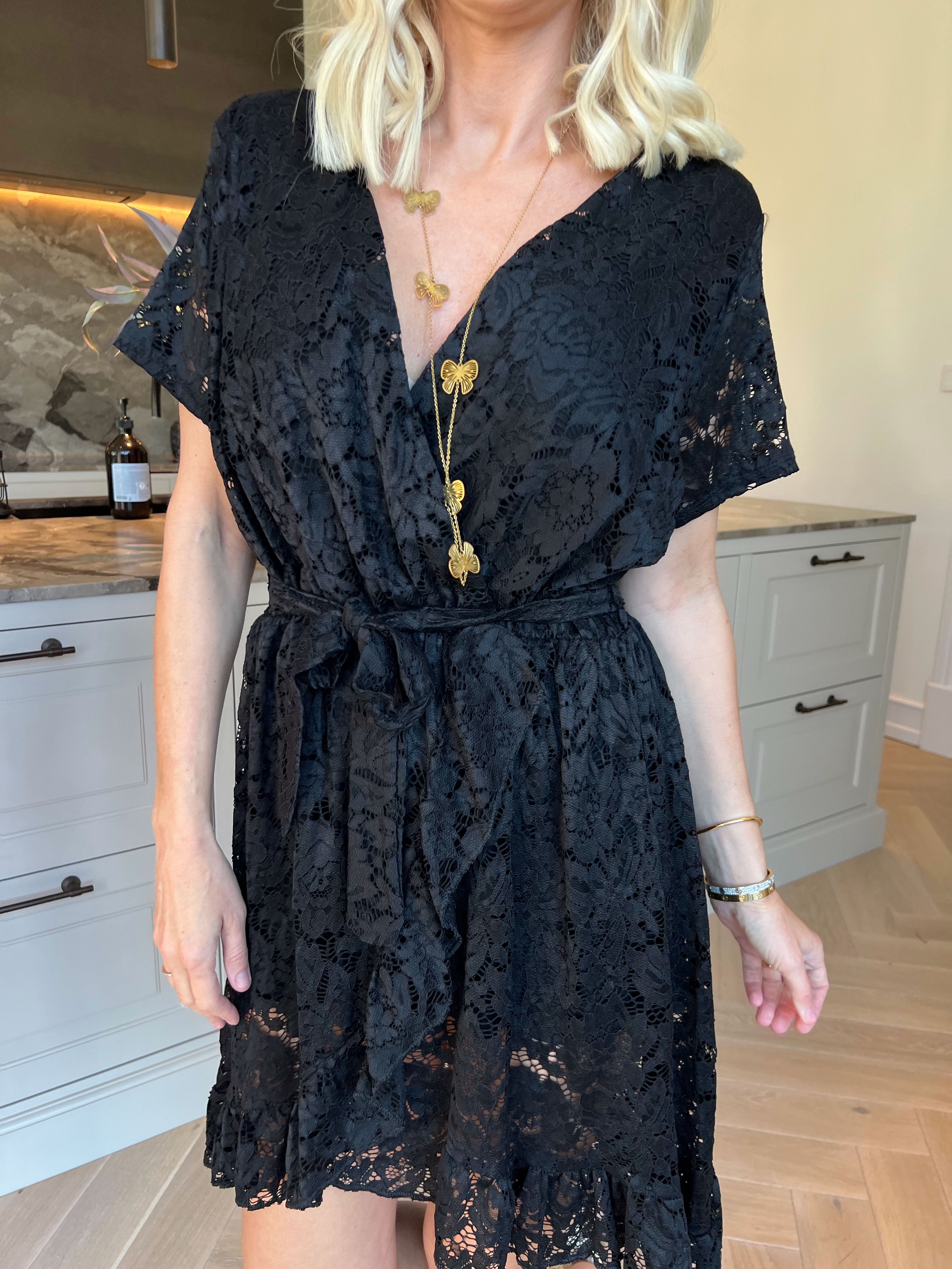 Anielie - Blonde tunika med slå-om effekt