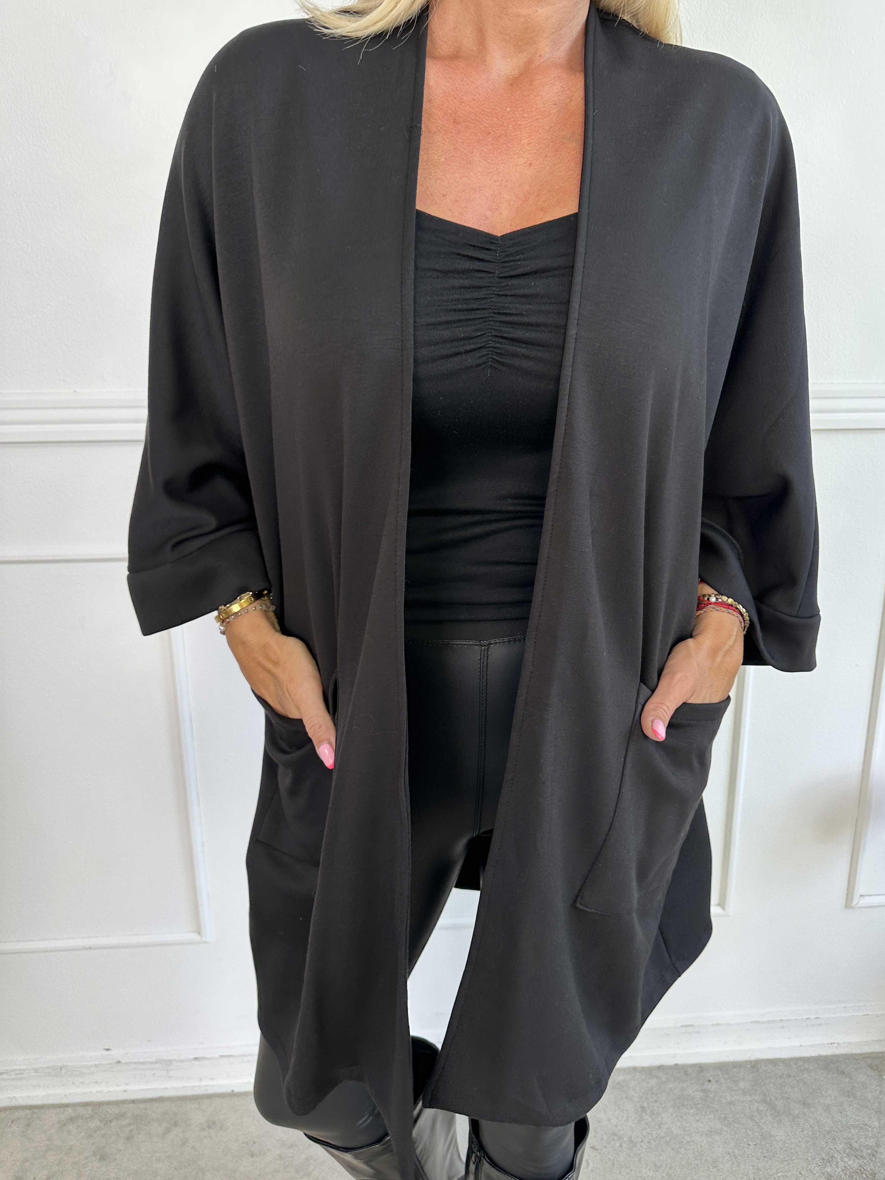 Annah Cardigan - Oversized blød cardigan med lommer