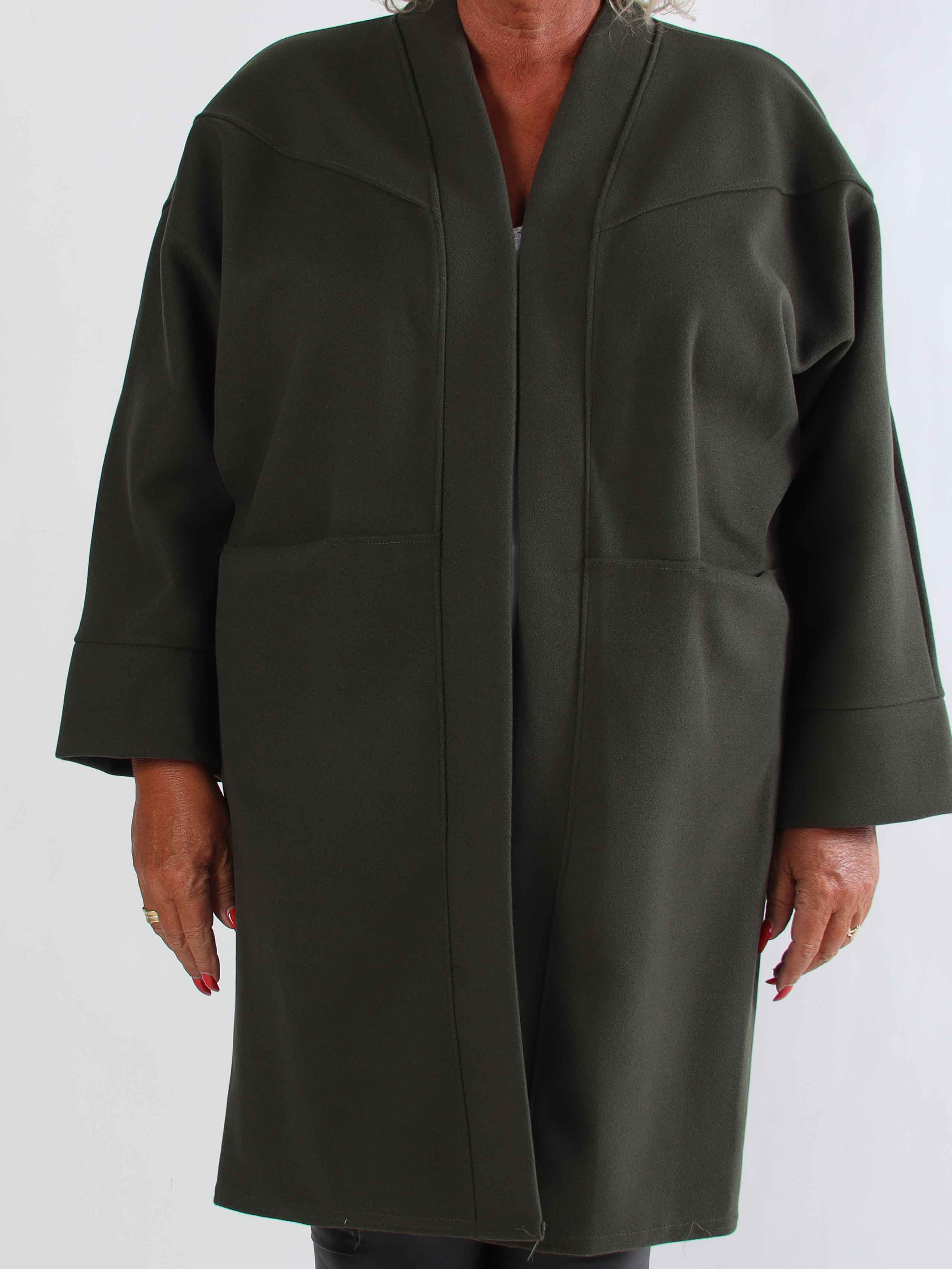 Annah Midi - Plus size frakke med tydelige syninger og lommer