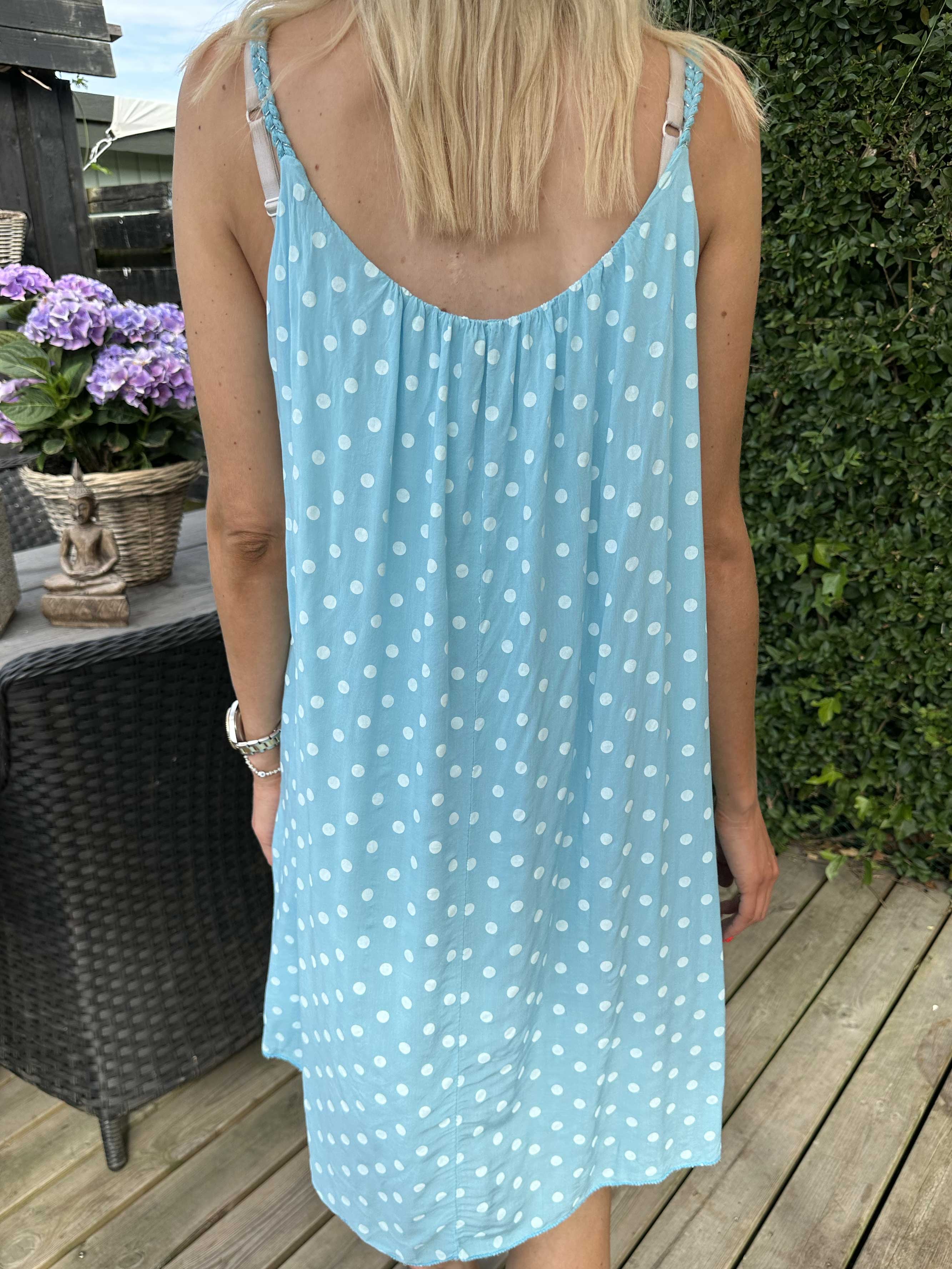 Annie Dot - Prikket kjole i viskose med flettet stropper