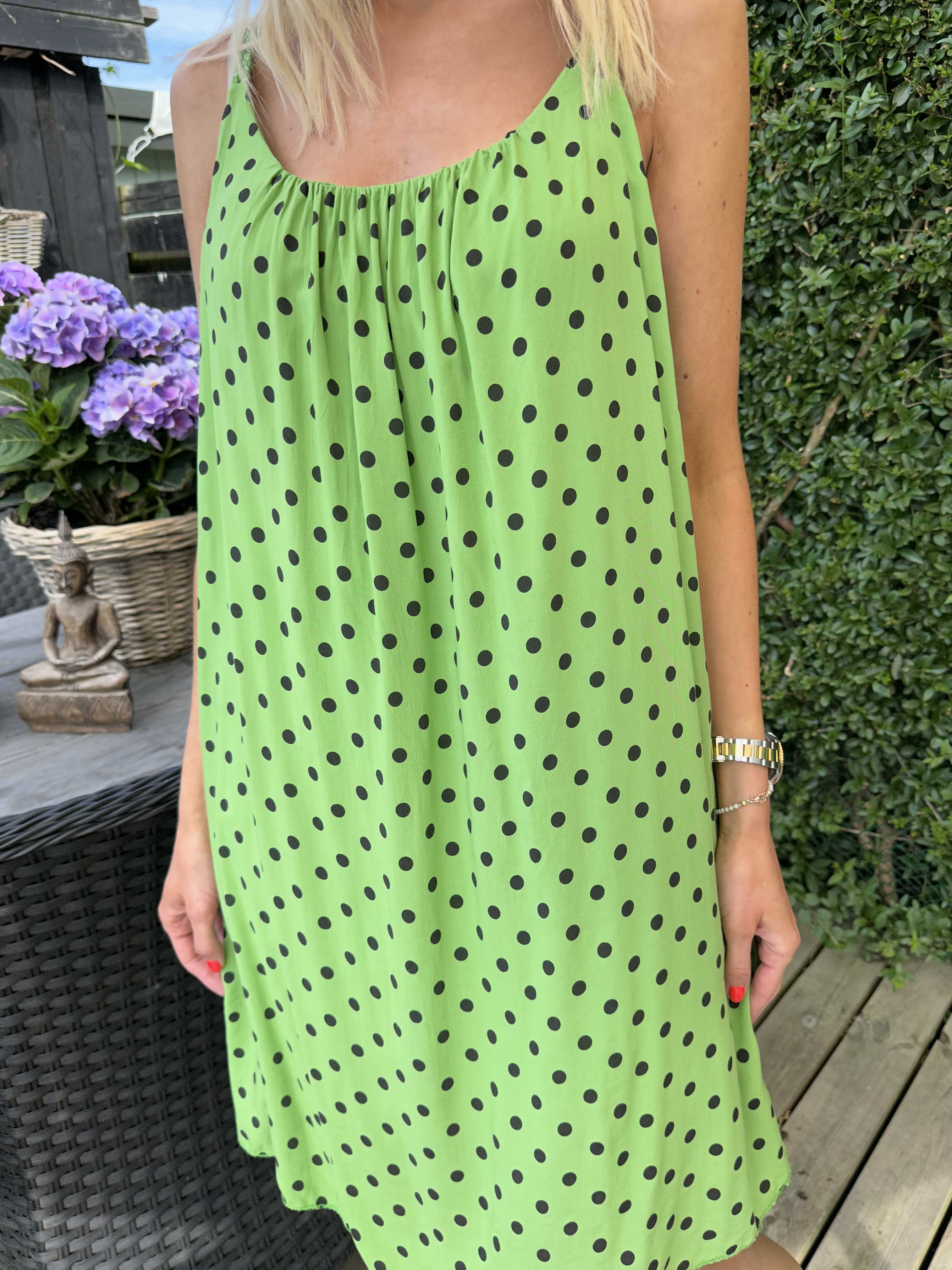 Annie Dot - Prikket kjole i viskose med flettet stropper