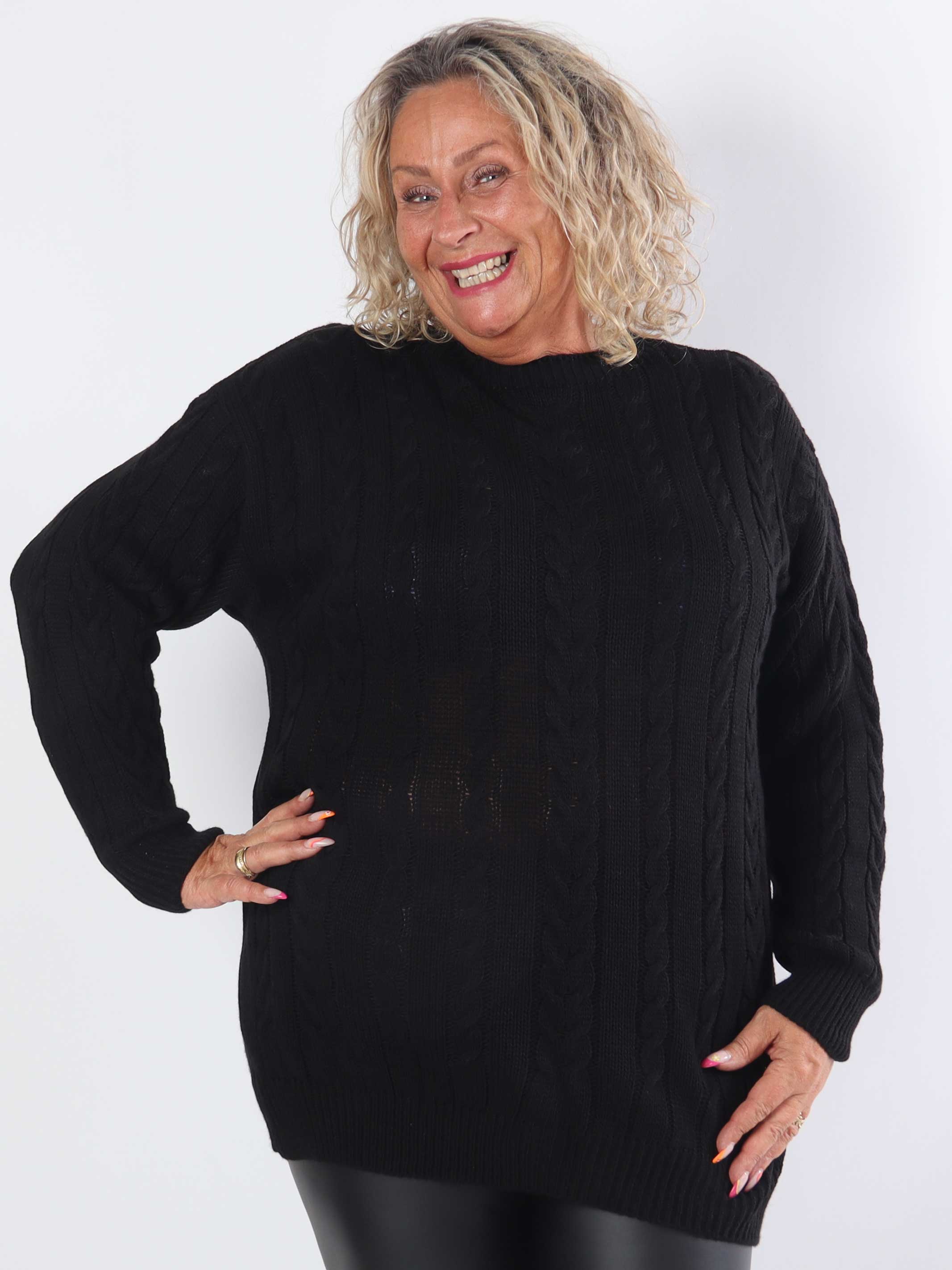 Annisa - Plus size striktrøje med kabelstrik