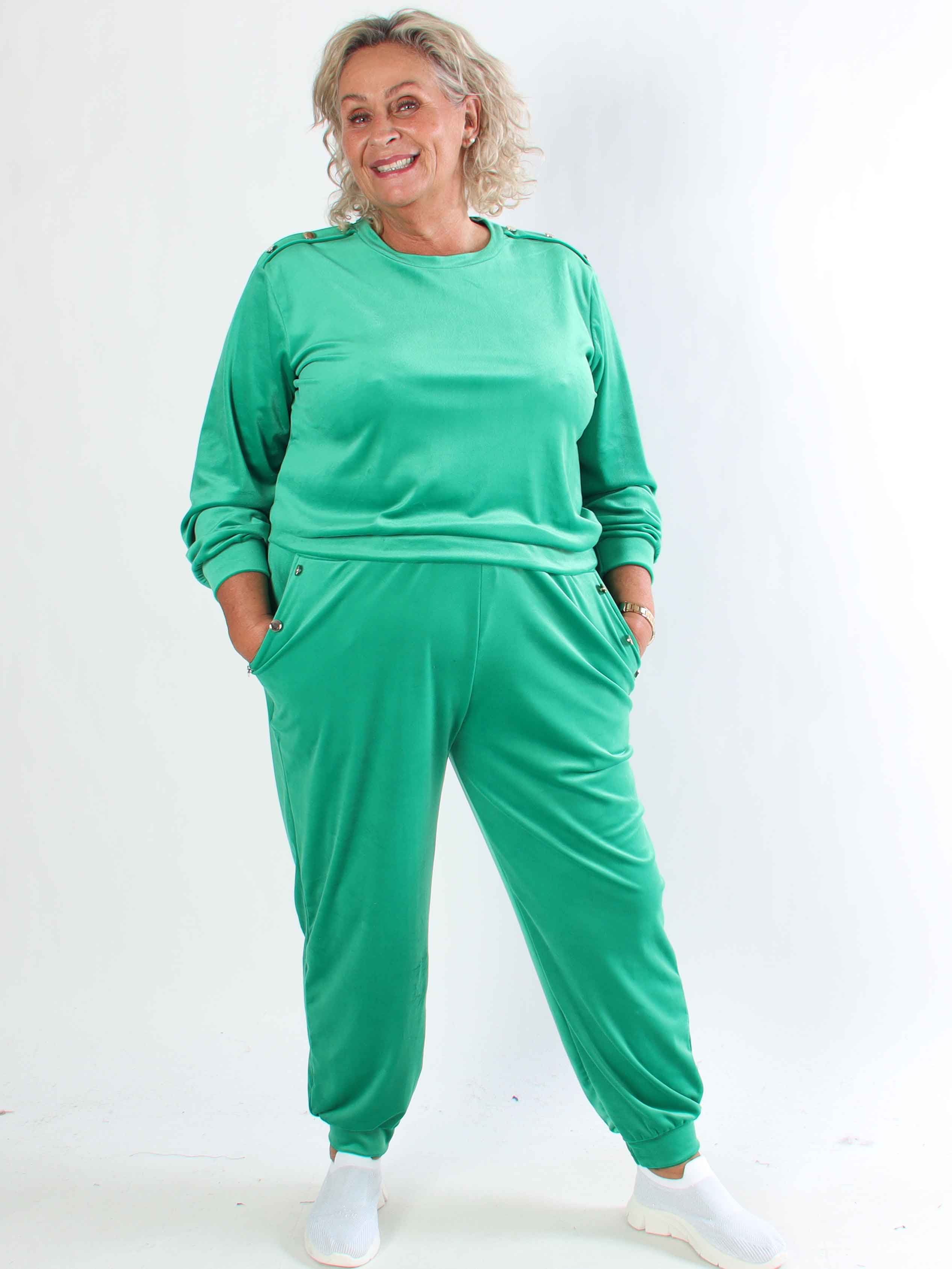 Arina - Blødt velour plus size joggingsæt med guld knapper