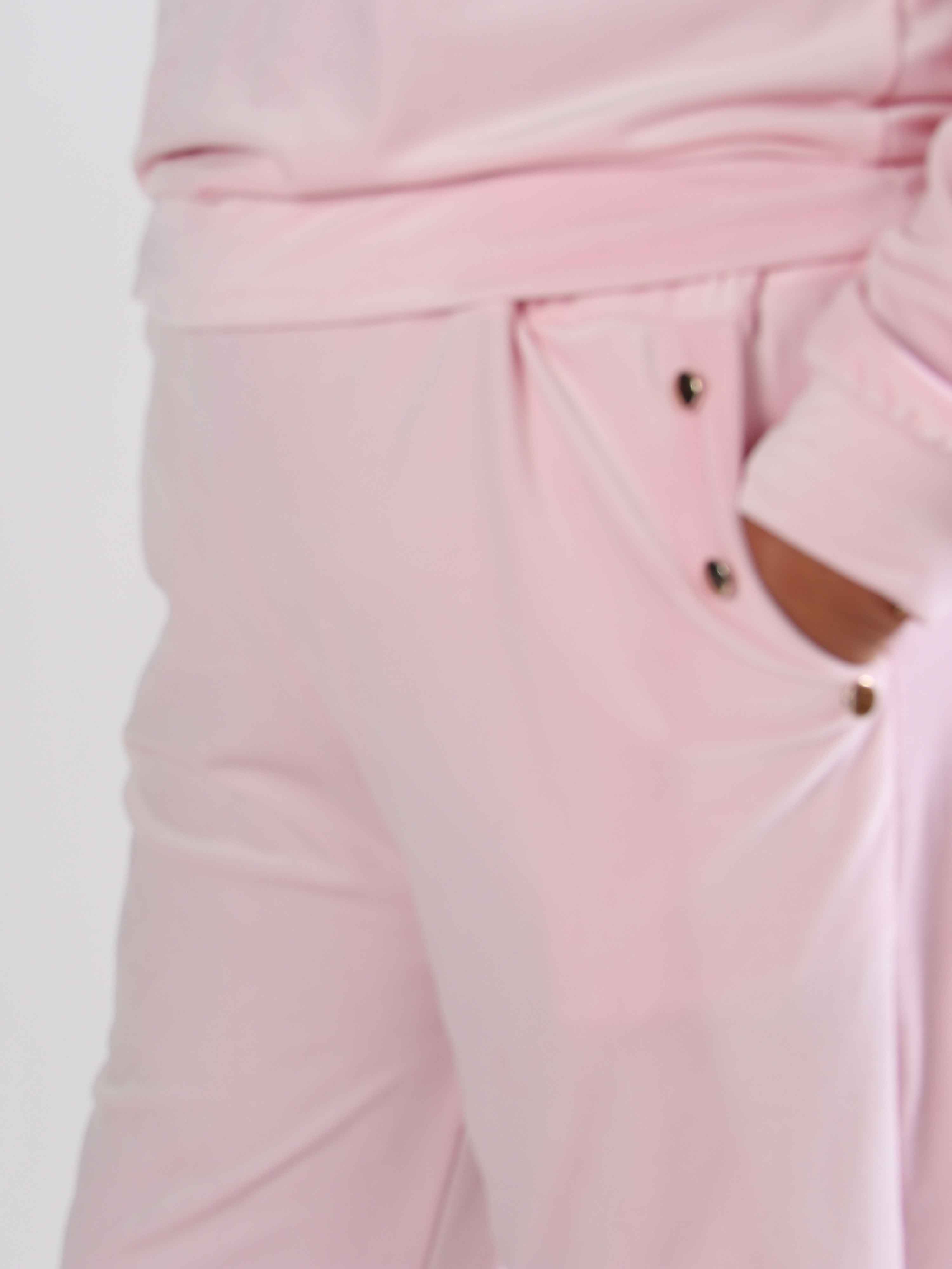 Arina - Blødt velour plus size joggingsæt med guld knapper