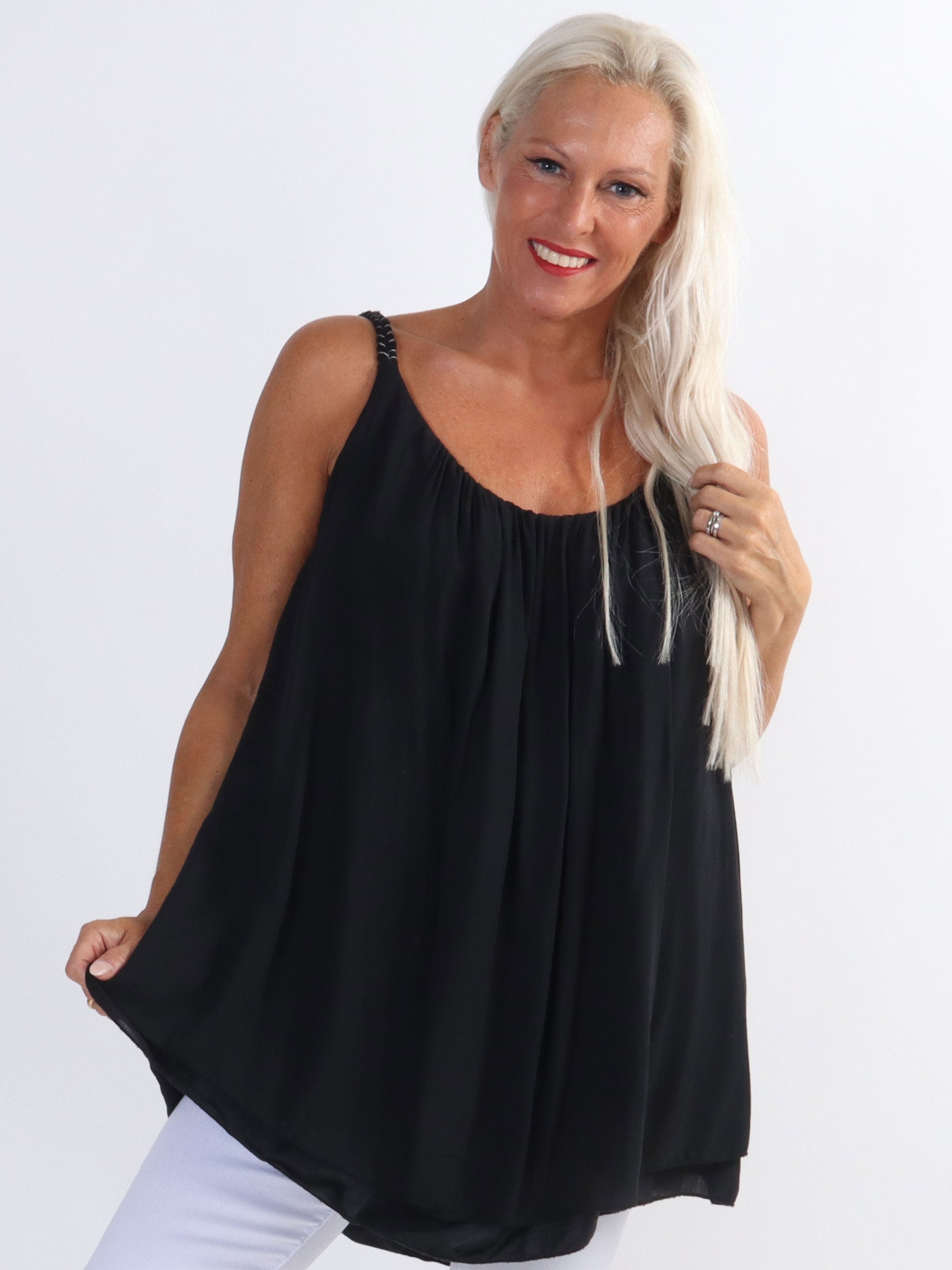 Asia - Sød plus size top i viskose med flettet stropper