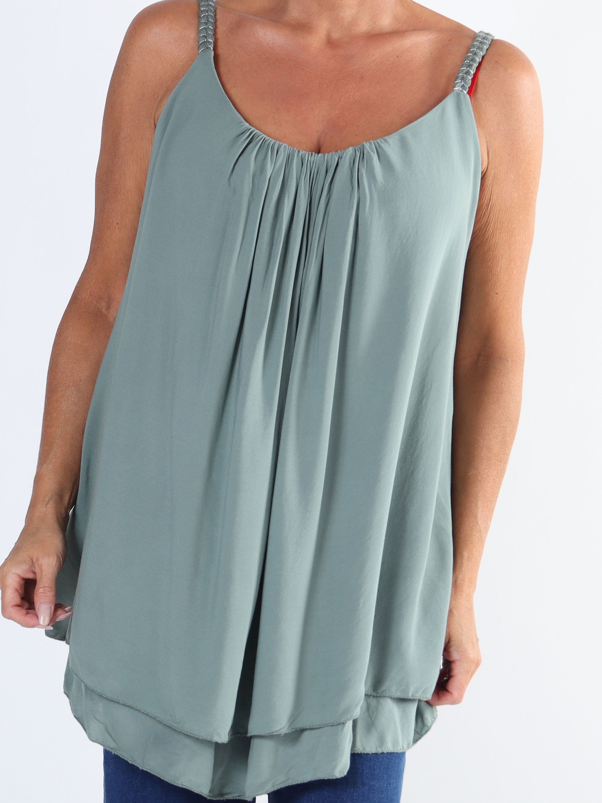 Asia - Sød plus size top i viskose med flettet stropper