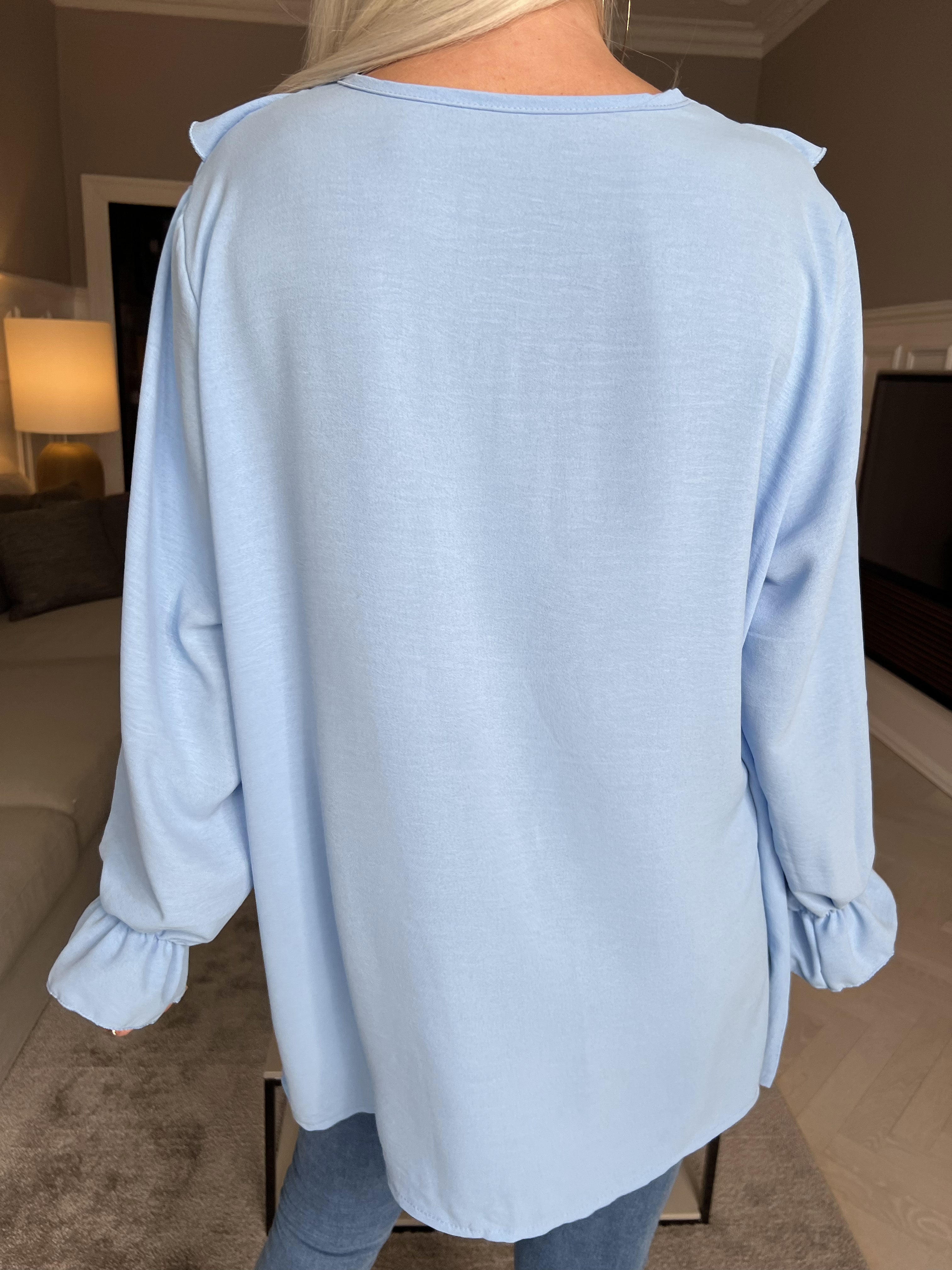 Ava - Sød tunika med flæser