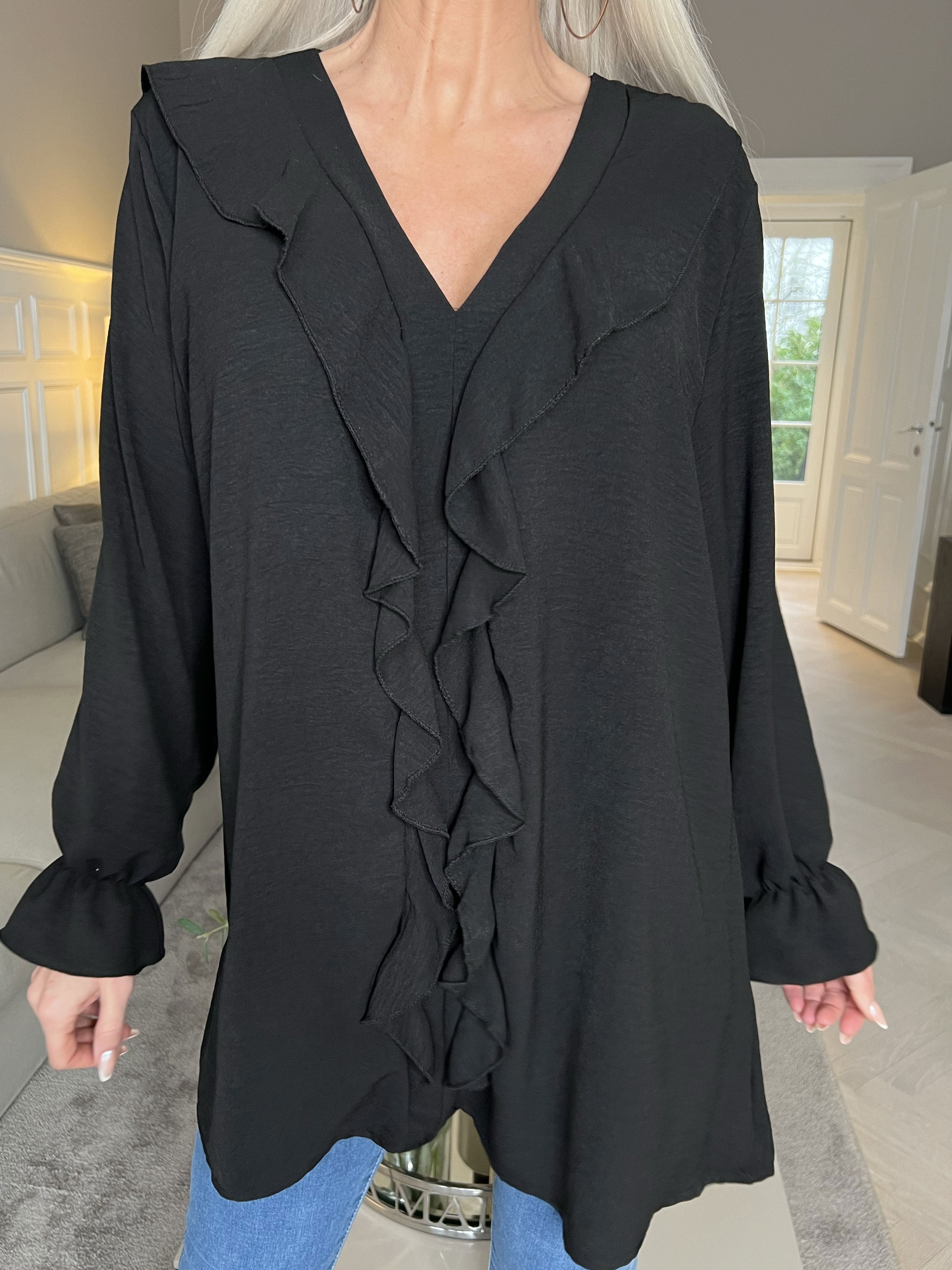 Ava - Sød tunika med flæser