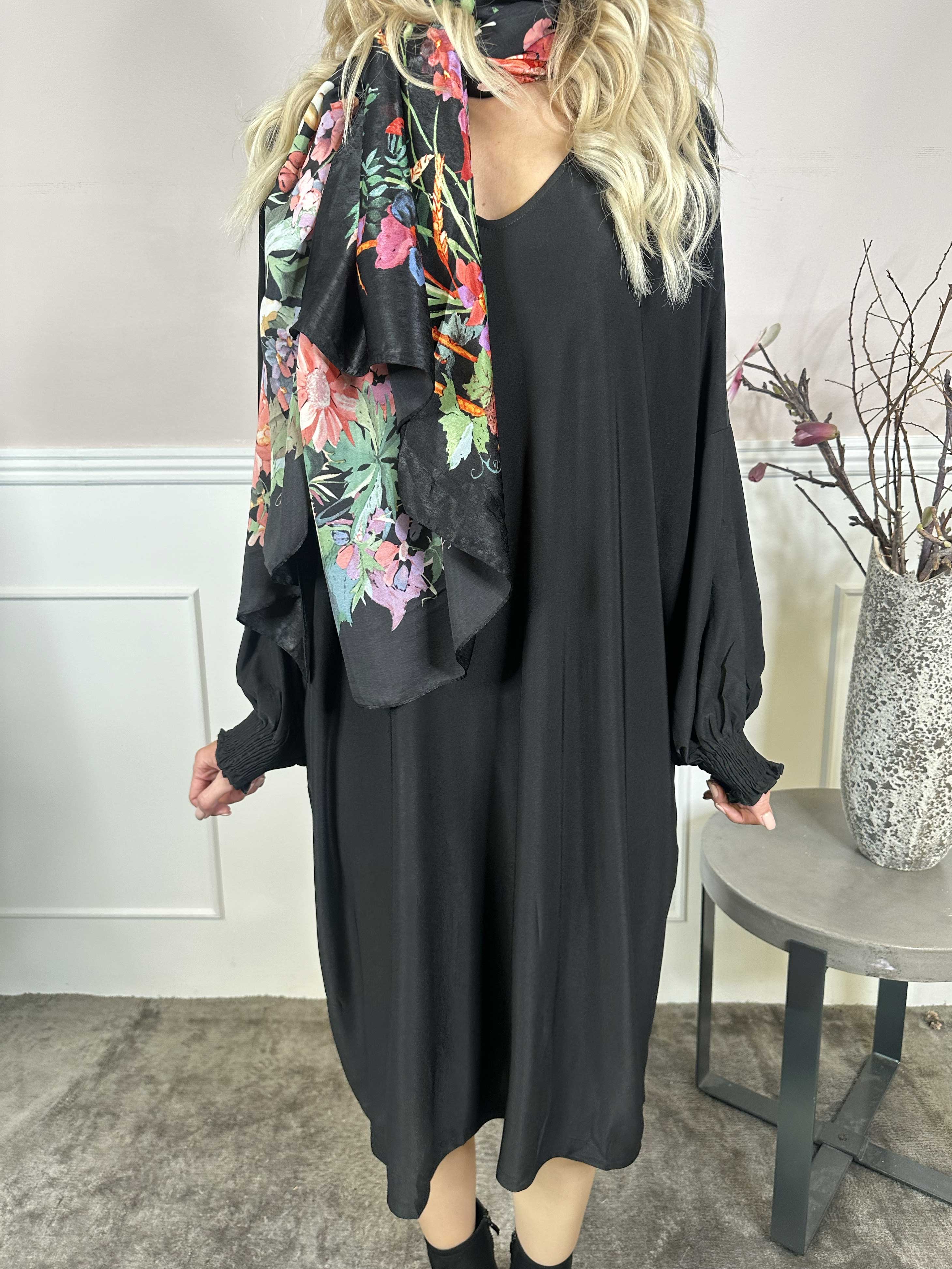 Azmina Plain L/S - Elastisk tunikakjole i loose fit