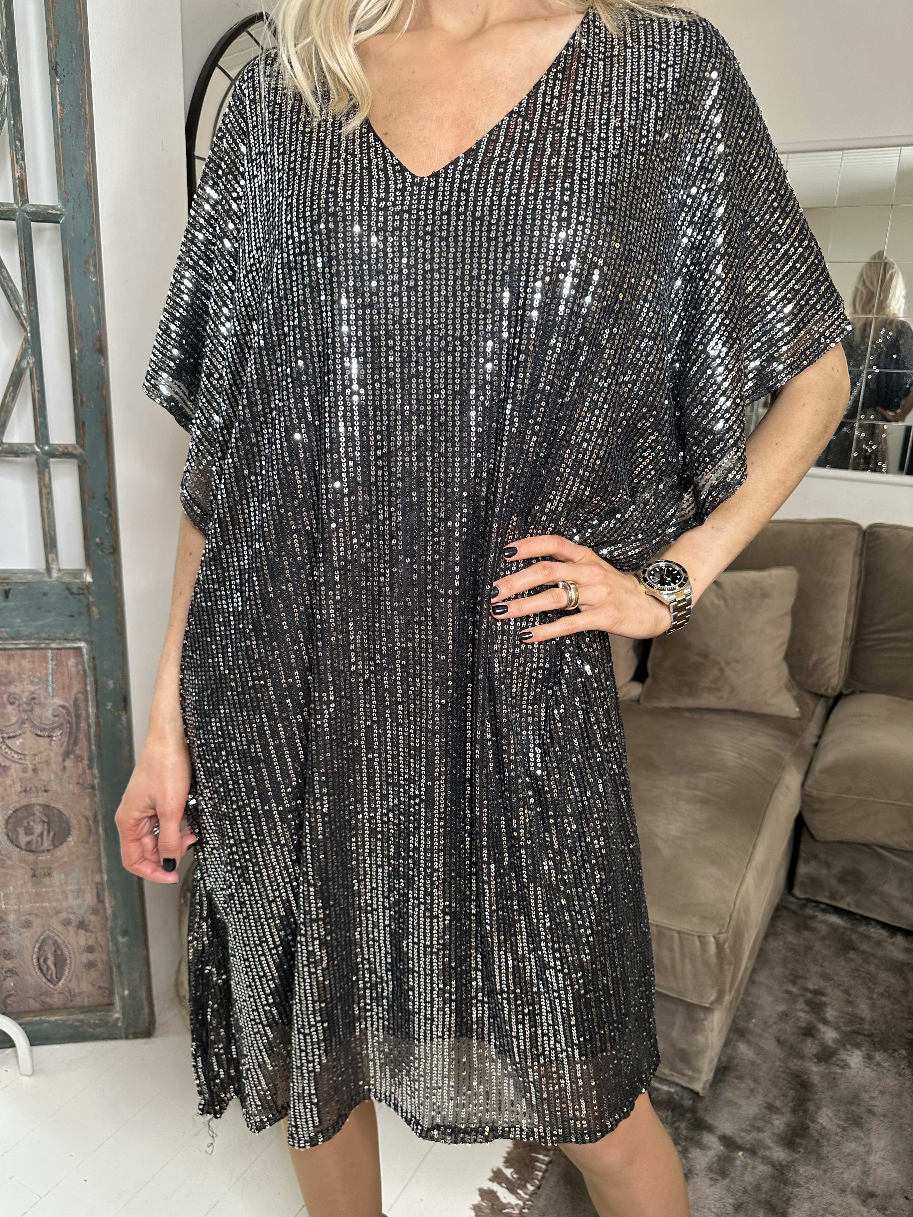 Azmina - Tunikakjole i løs pasform med pailletter