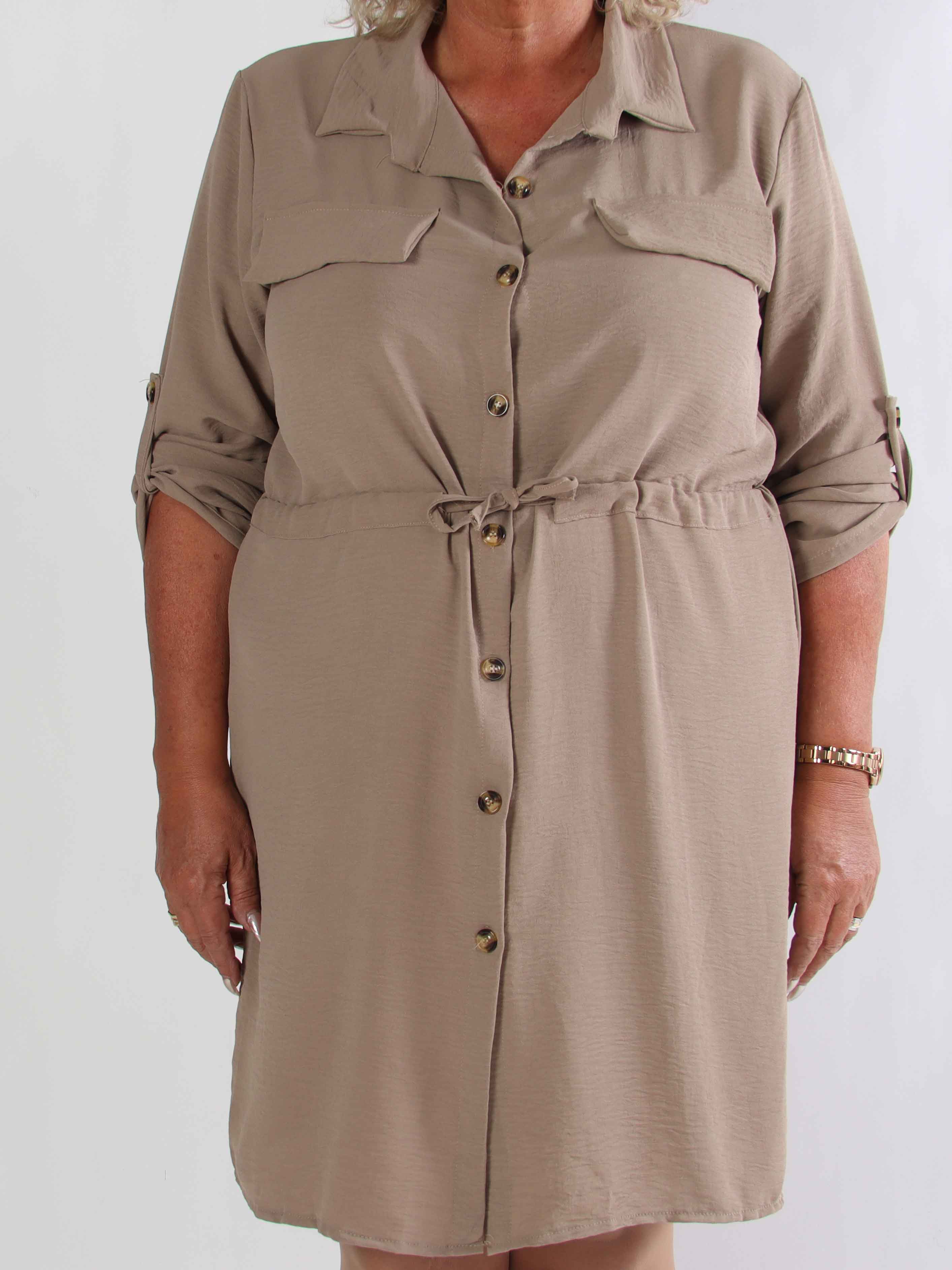 Baretta - Sød plus size skjortekjole med bindebånd i taljen