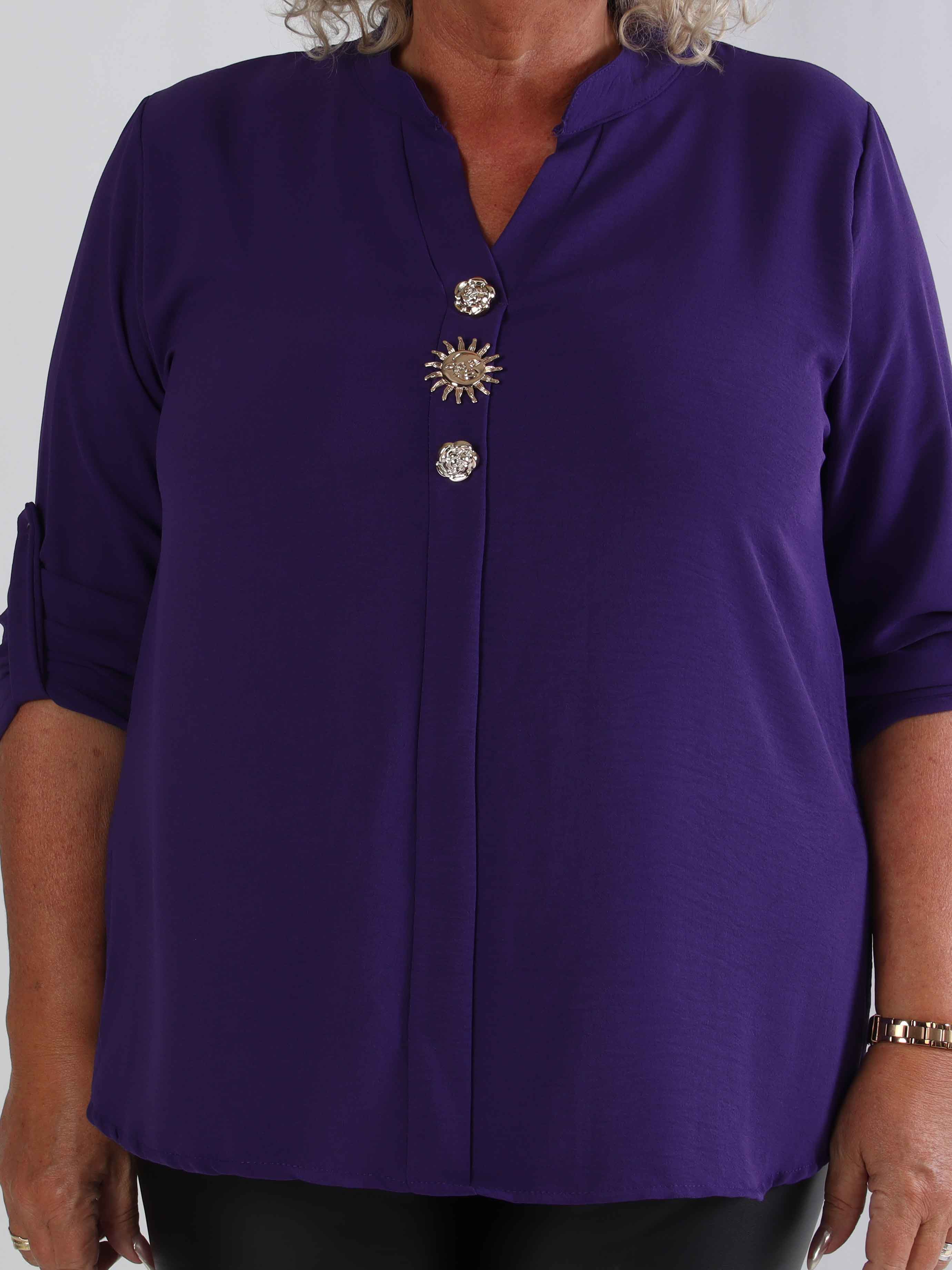 Bekka - Plus size skjorte i viskose med guld knapper og broche