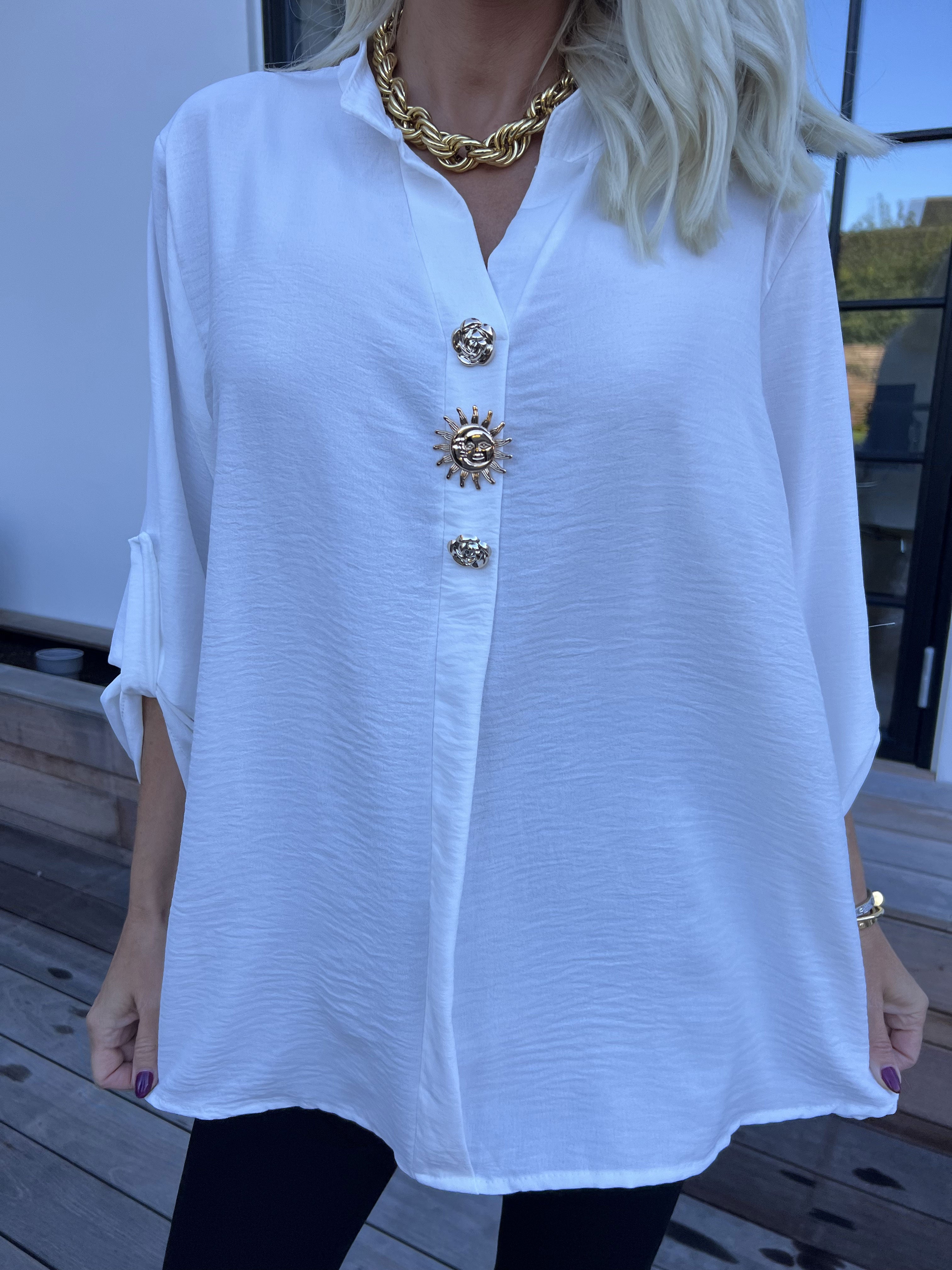 Bekka - Skjorte i viskose med guld knapper og broche