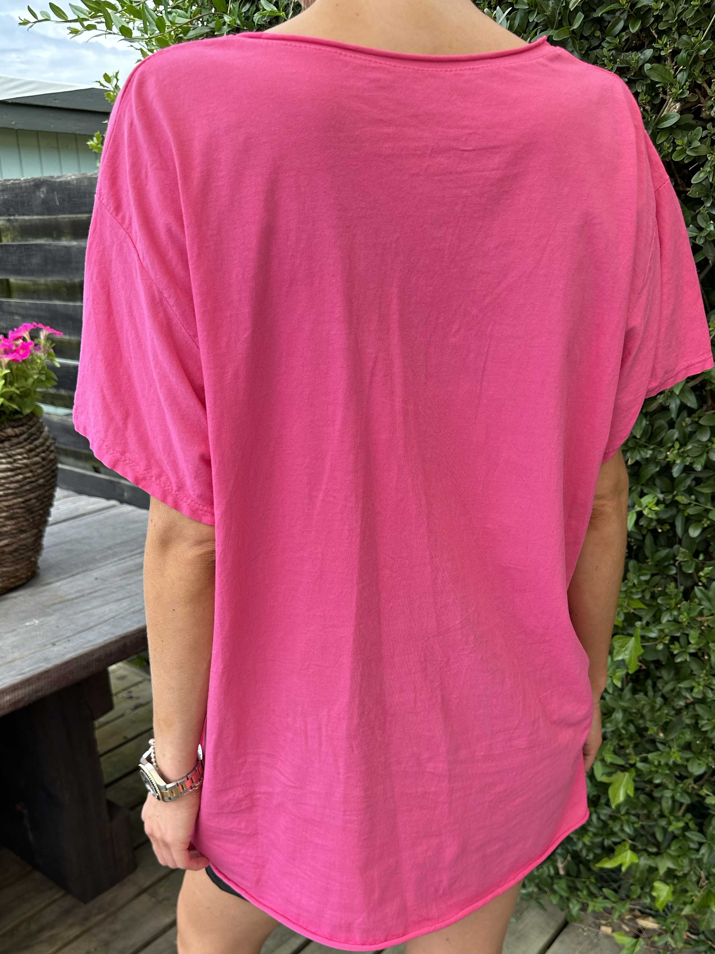 Bella - T-shirt med guld tekst foran