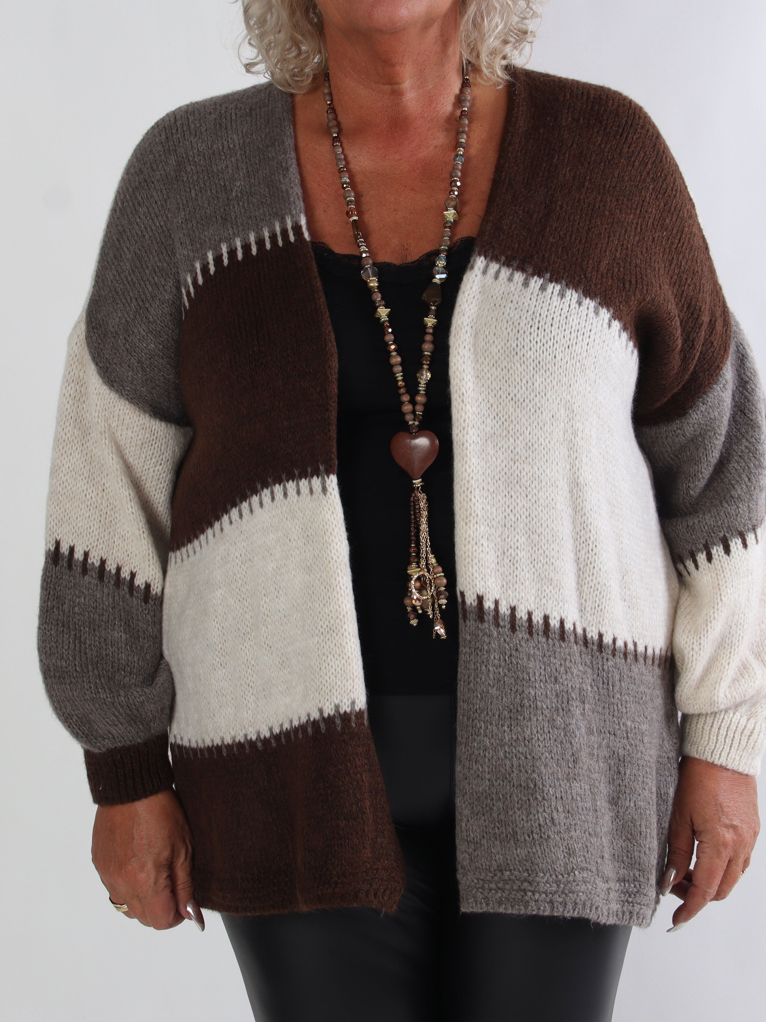 Belis - Flerfarvet ternet plus size strikcardigan