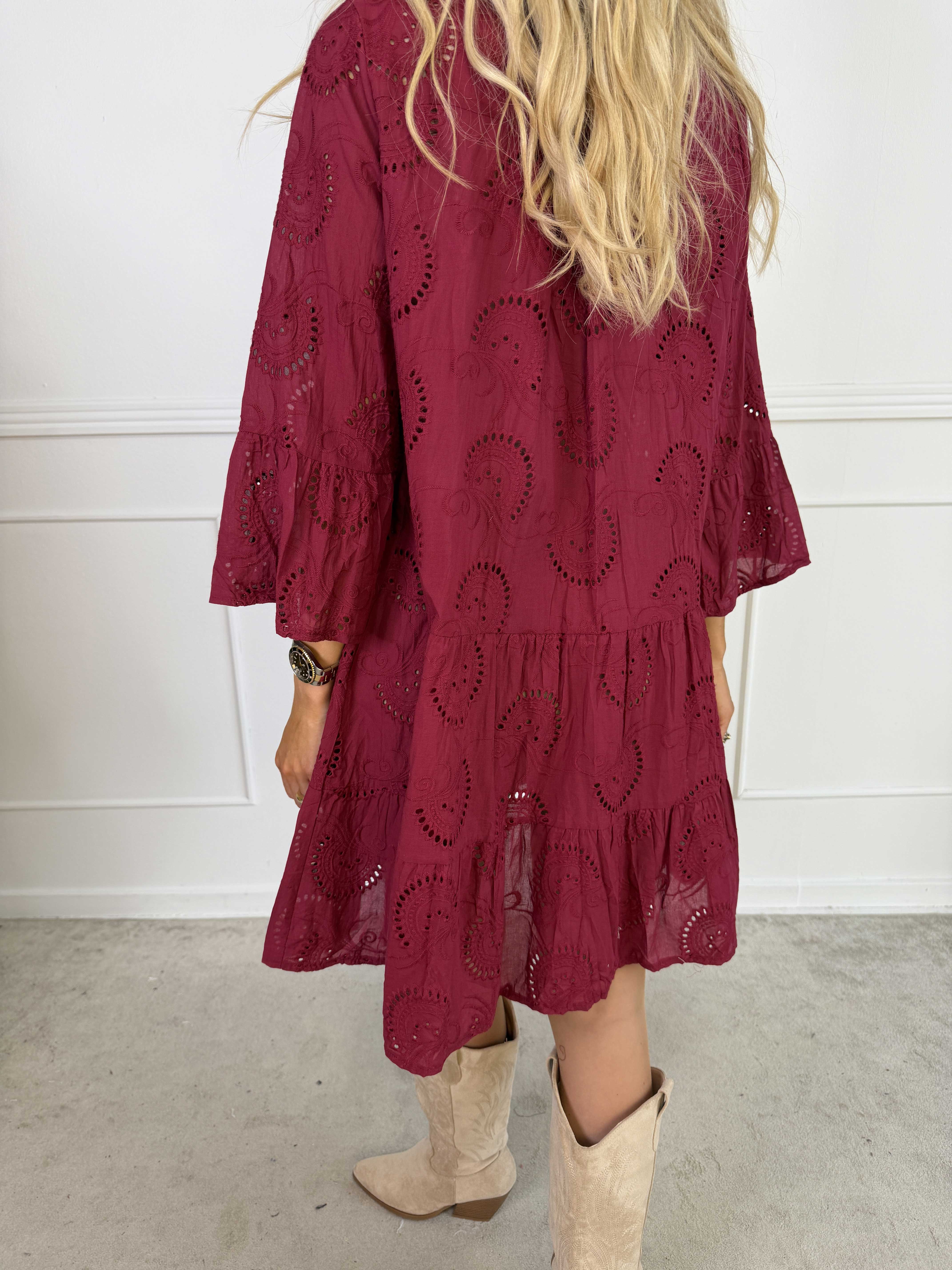 Benti - Tunikakjole i viskose med broderie anglaise