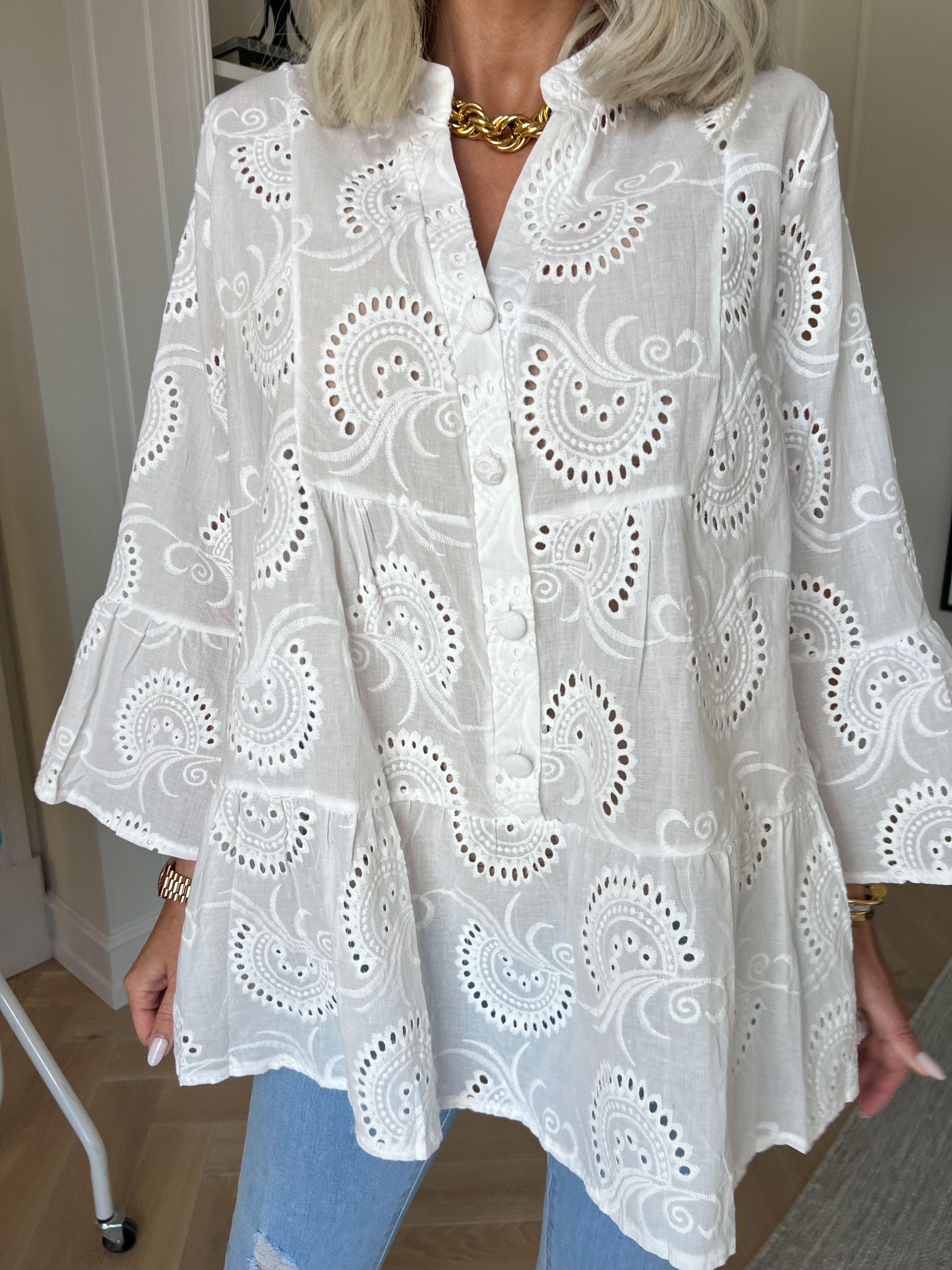 Benti Shirt - Tunika i viskose med broderie anglaise