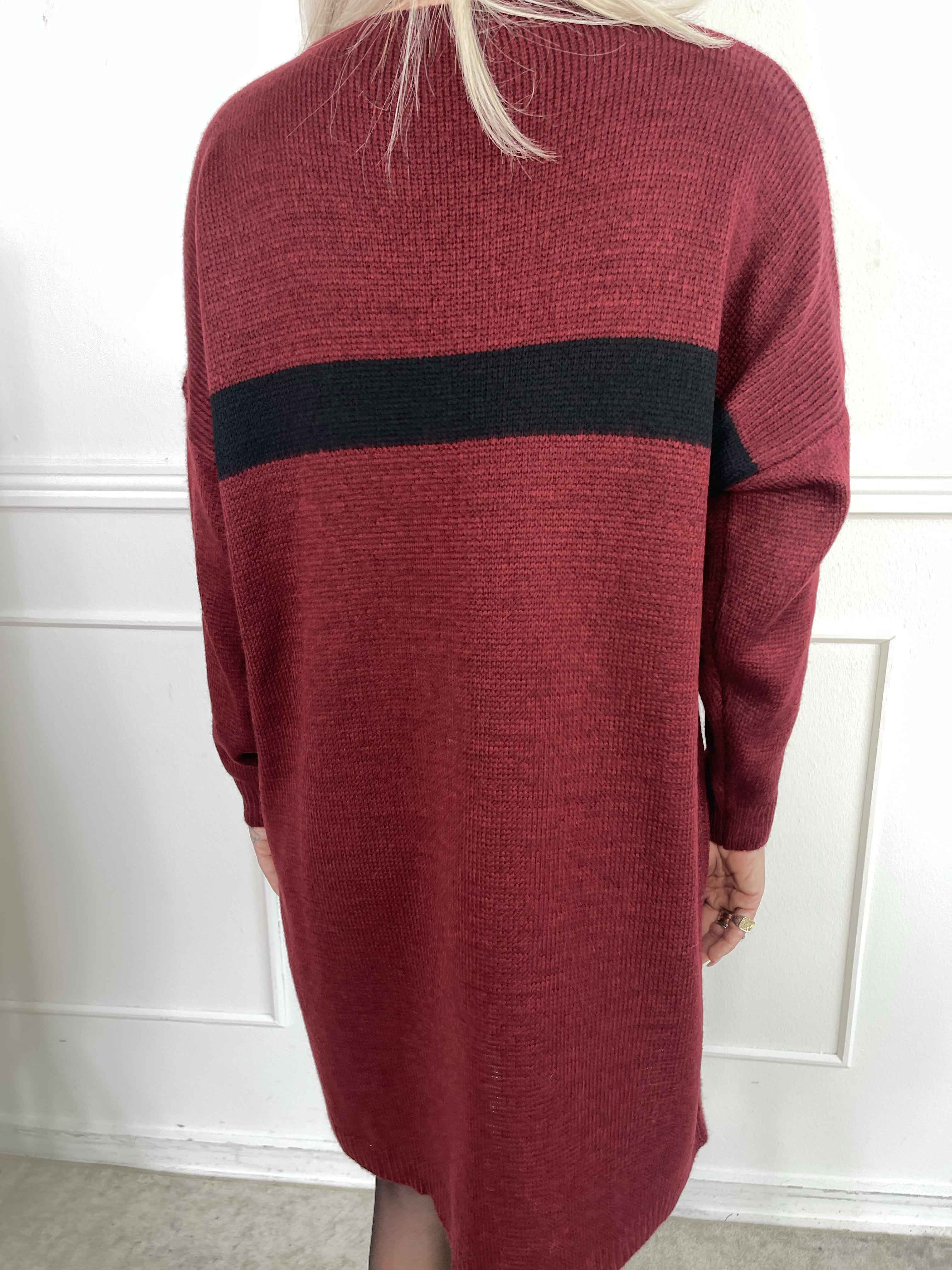 Berra - Strikkjole med bånd og sløjfe