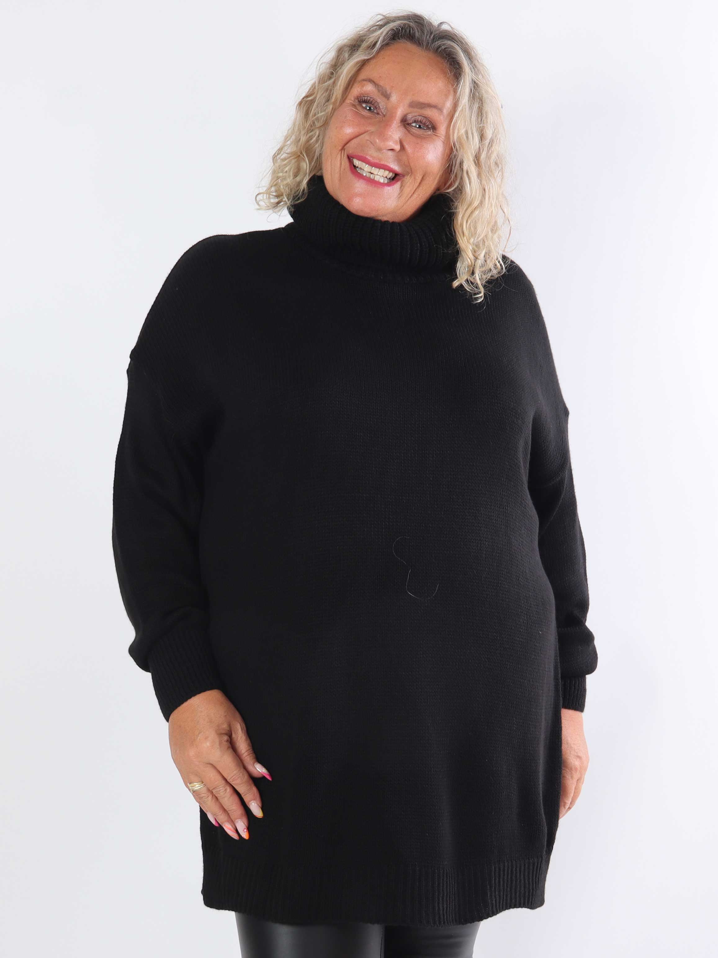 Blair - Ensfarvet plus size strikkjole med turtleneck
