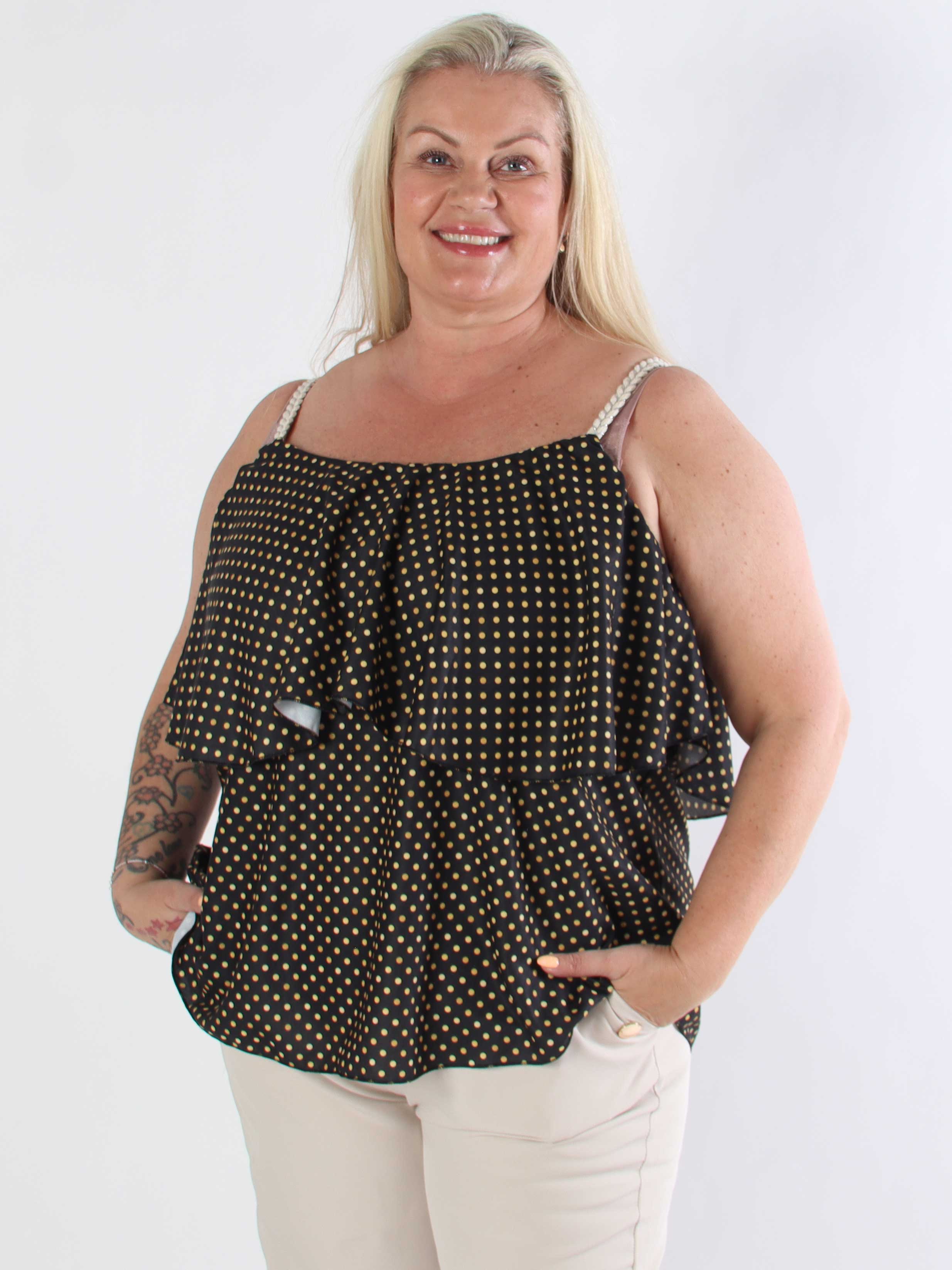 Blanca Dot Top - Prikket plus size top med flæsekant og flettede stropper