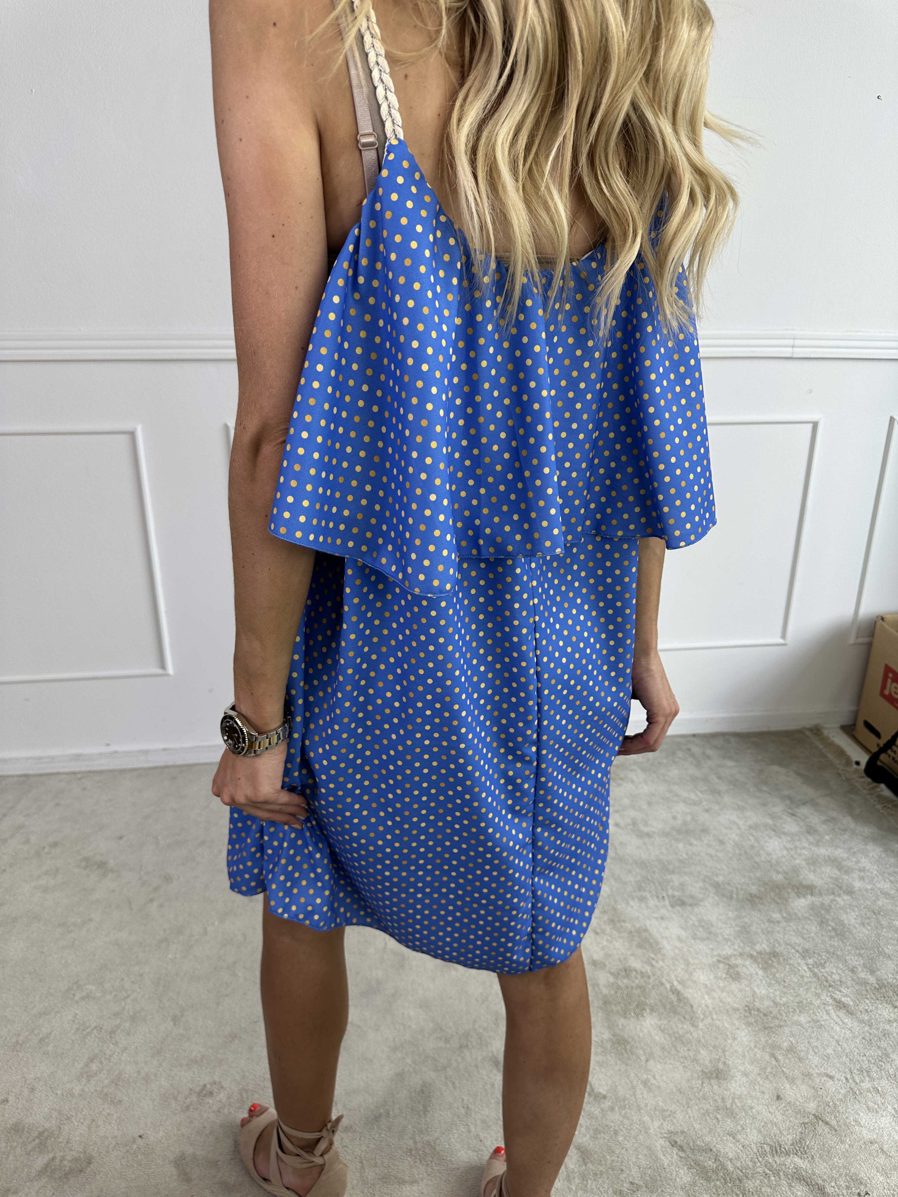 Blanca Dot - Prikket kjole med flæsekant og flettede stropper