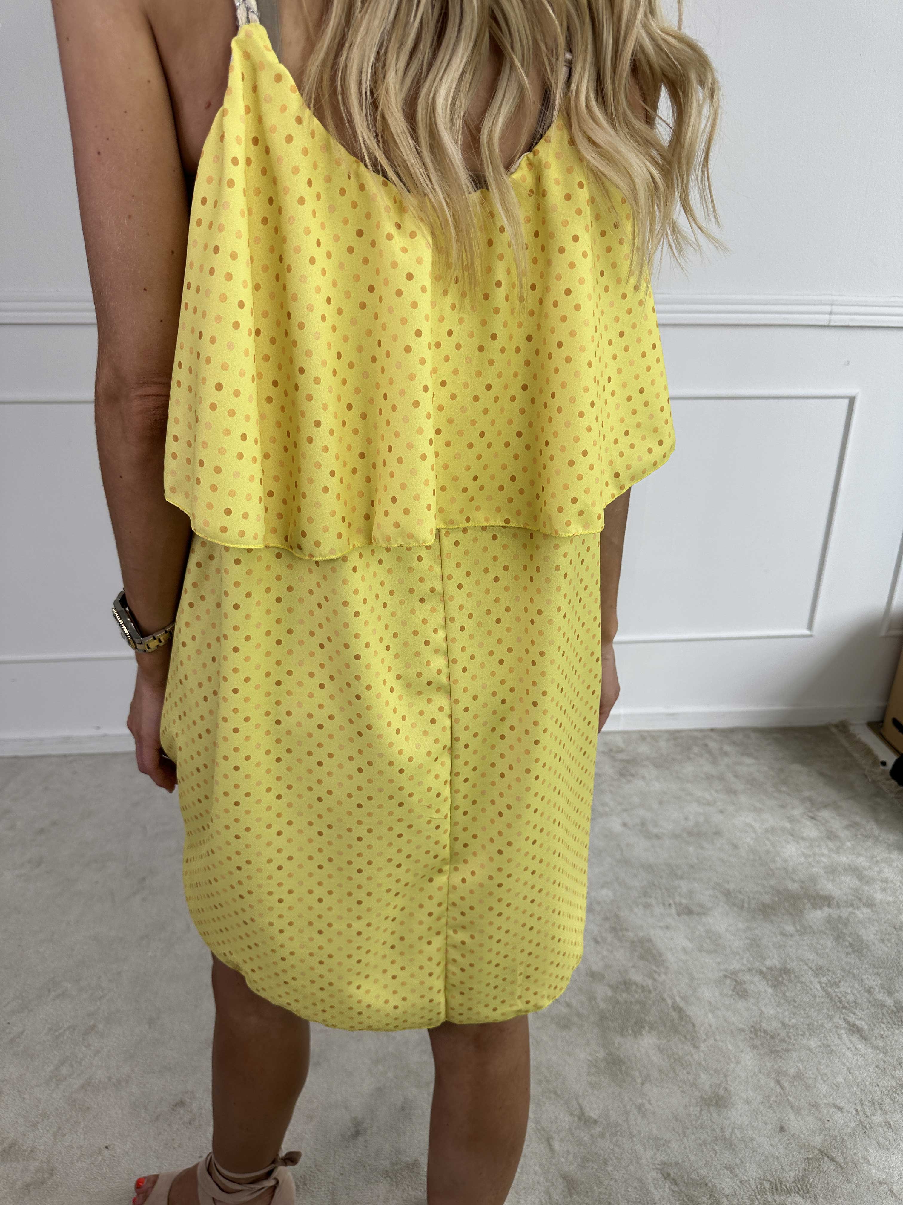 Blanca Dot - Prikket kjole med flæsekant og flettede stropper