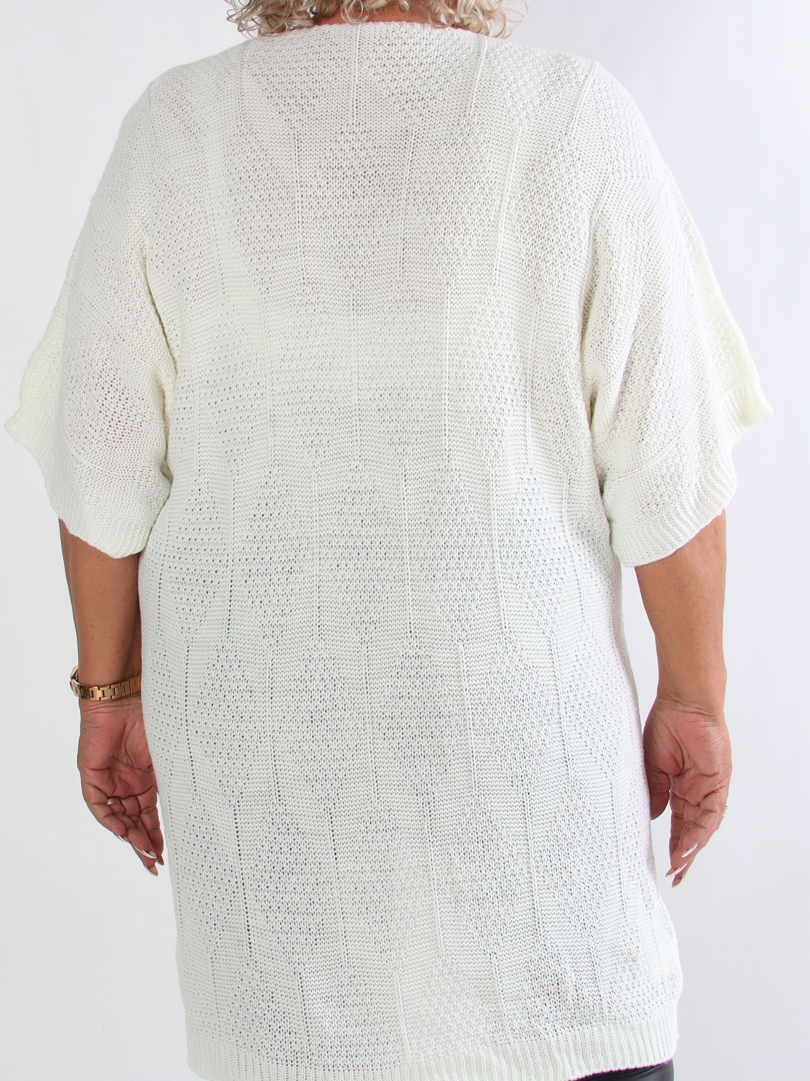 Brenda - Plus size strikkjole med korte ærmer