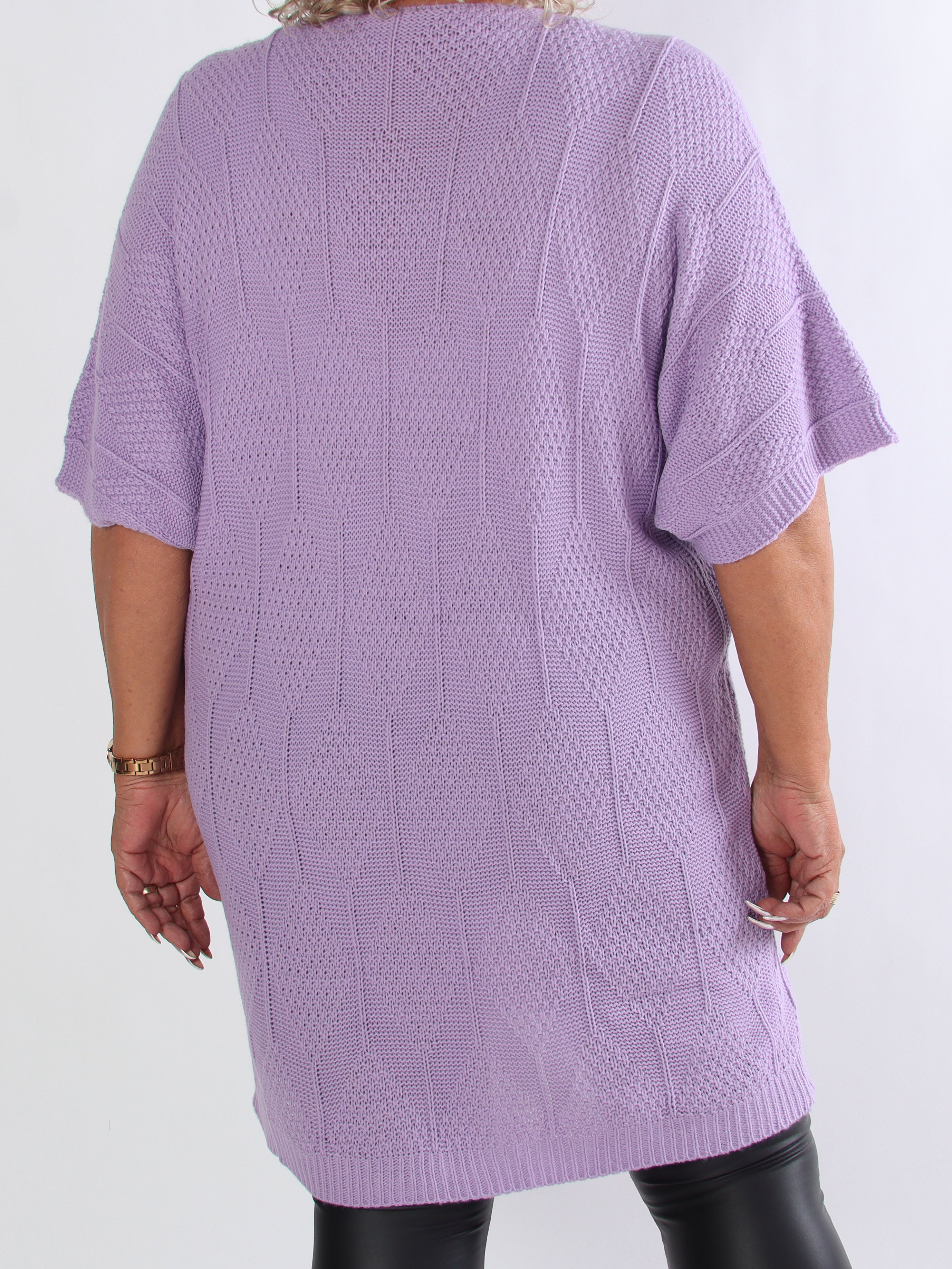 Brenda - Plus size strikkjole med korte ærmer