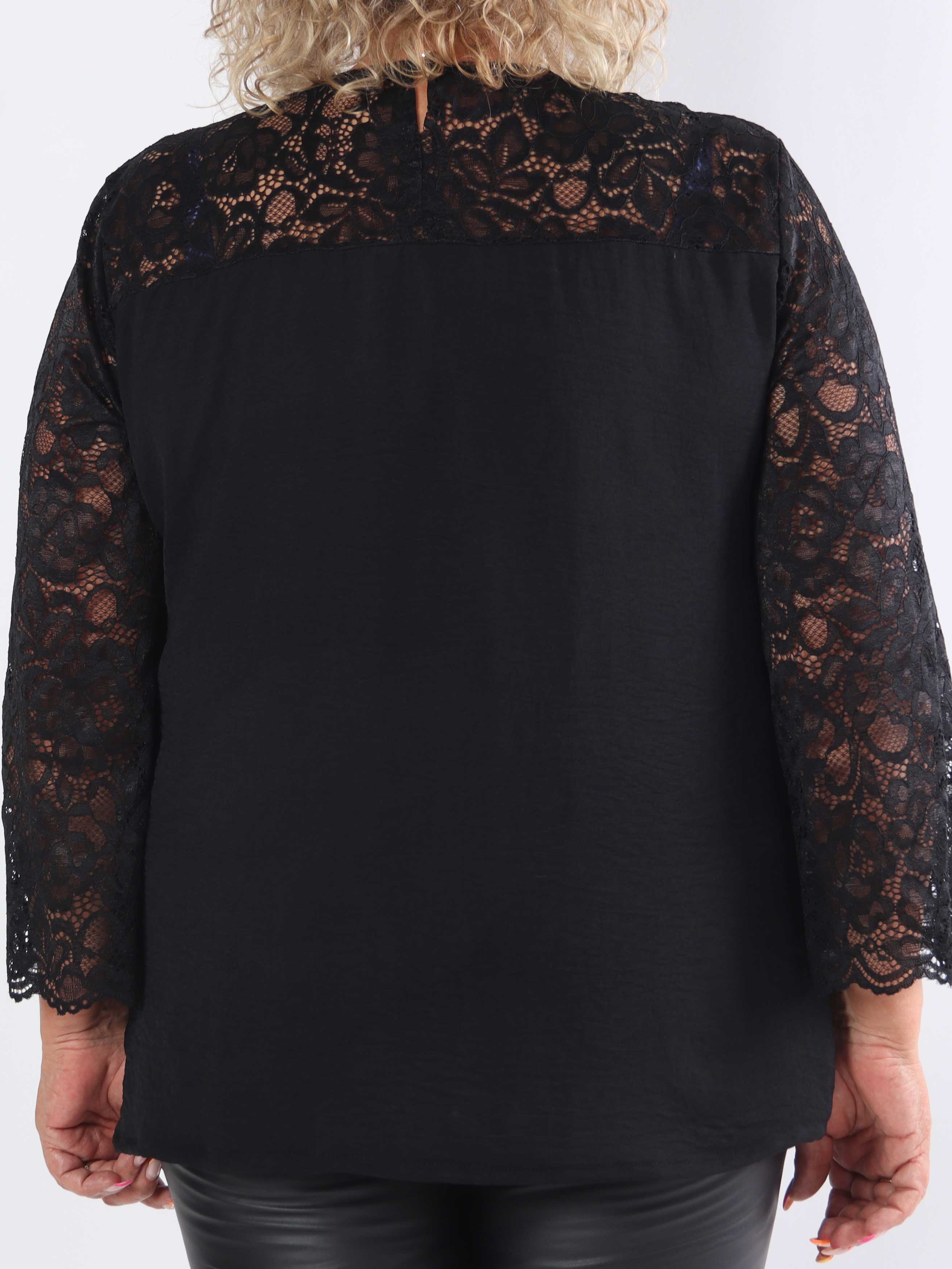 California - Sød plus size tunika med blondeærmer