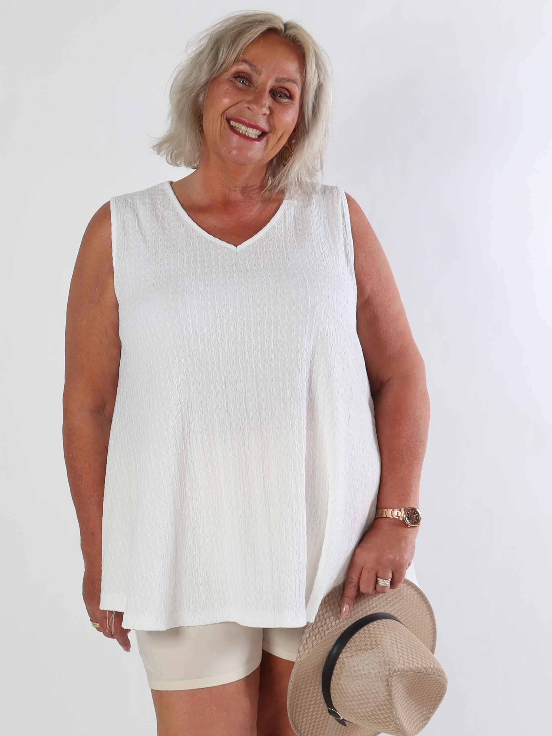 Carme - Sød plus size tunika i viskoseblanding og løs pasform