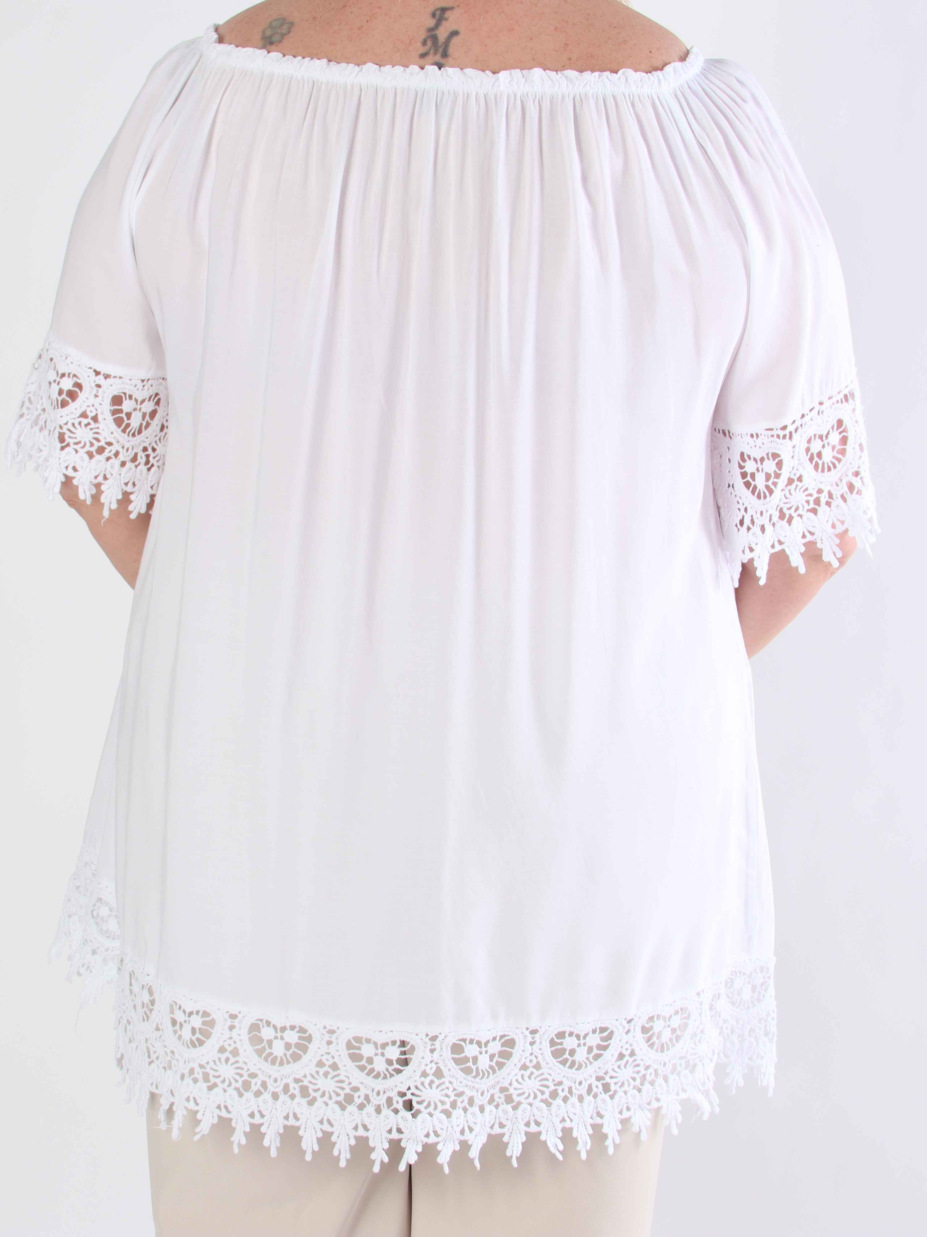 Carnelia - Plus size tunikakjole i viskose med broderet kanter