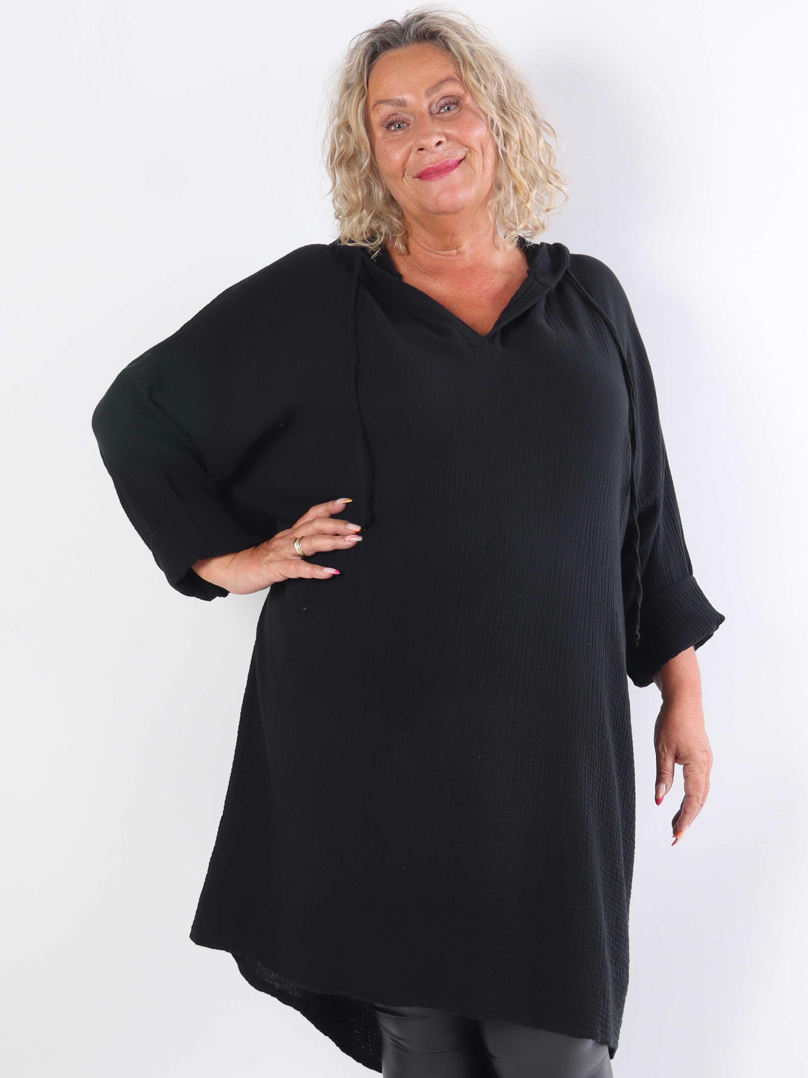 Caro - Blød plus size kjole i bomuld med hætte