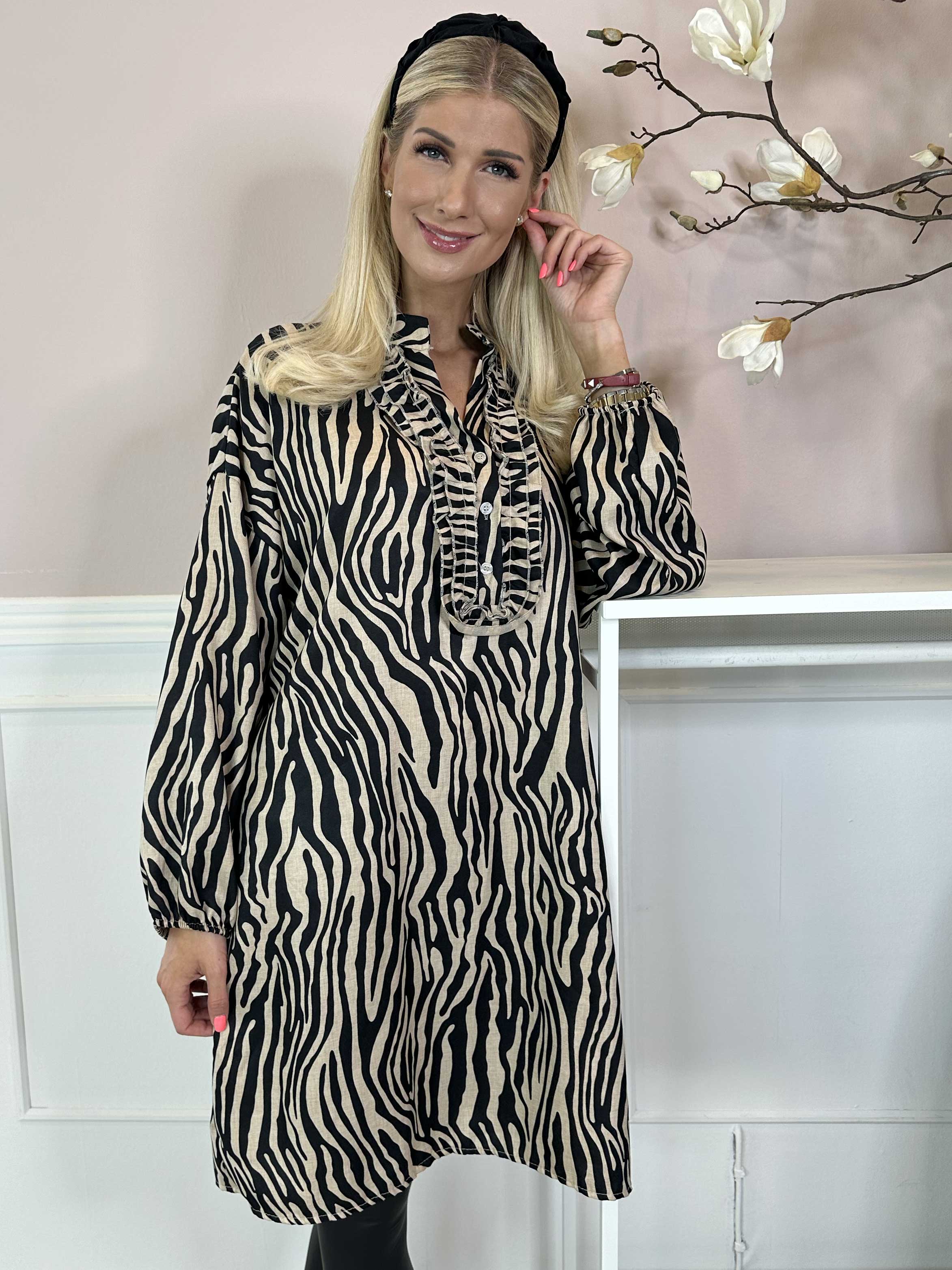 Cassia Animal - Tunikakjole med flæser ved brystet