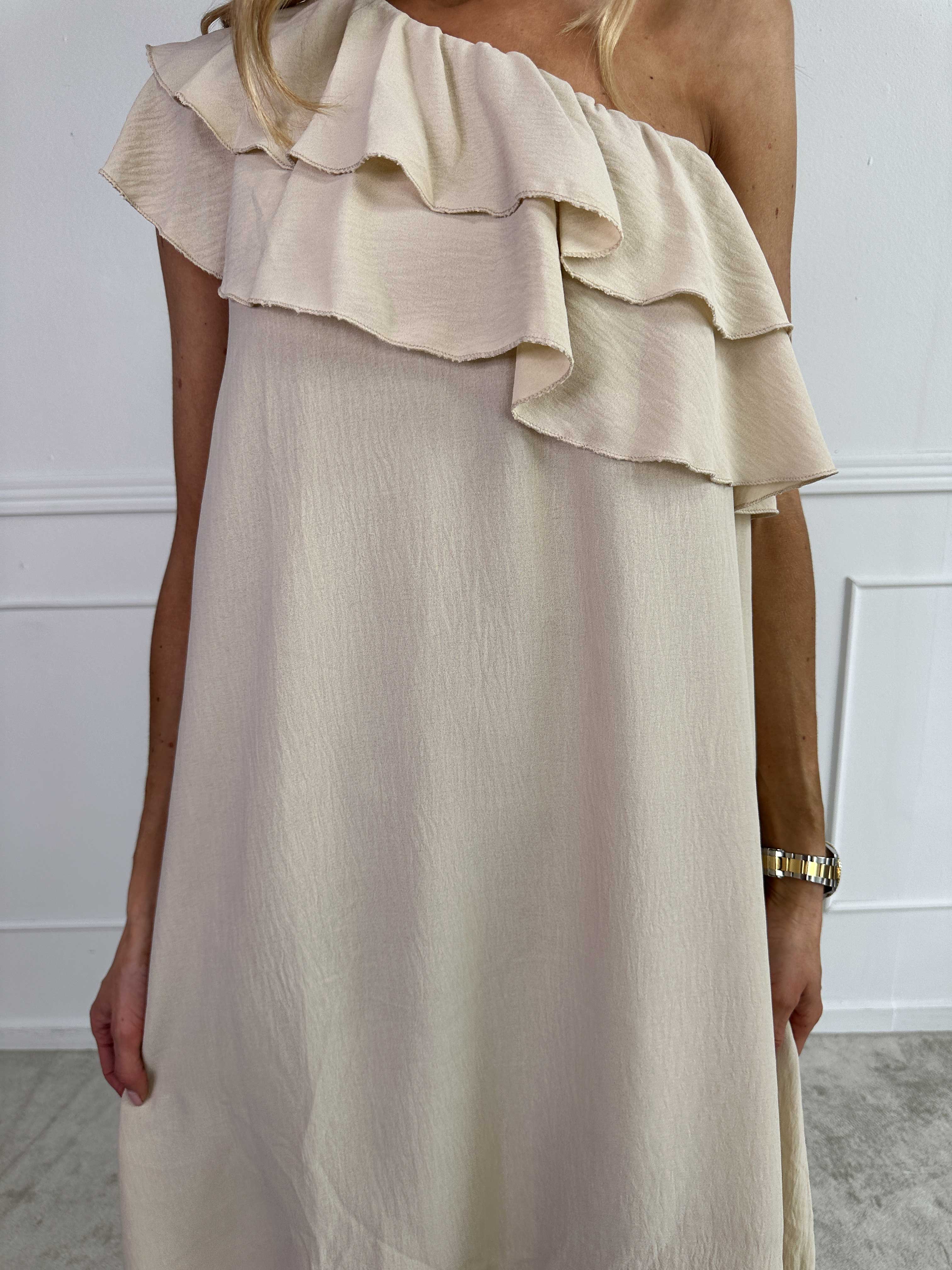 Catelyn - Sød one shoulder kjole med flæser