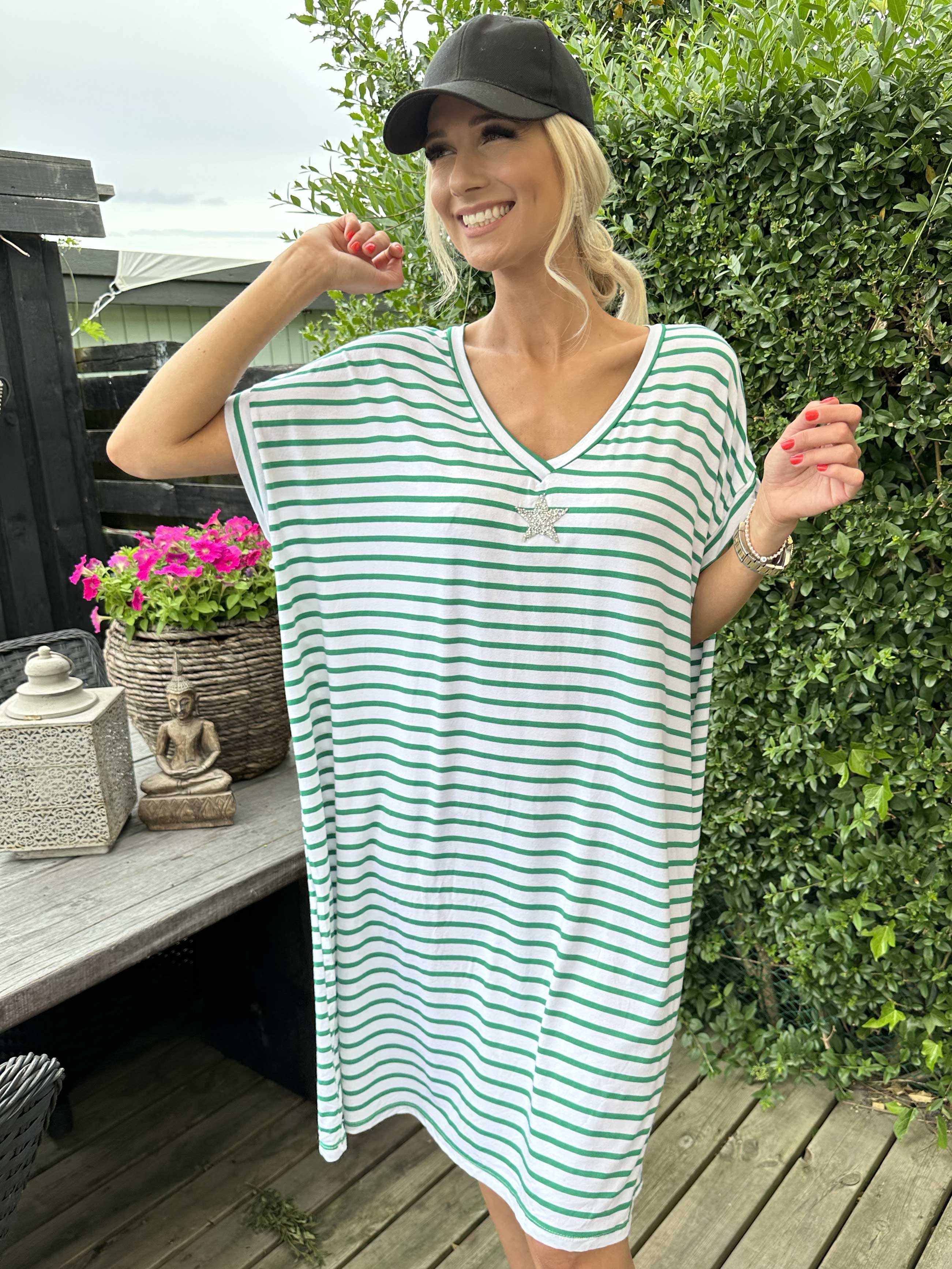 Cath - Sød t-shirt kjole i viskose med sølv stjerne