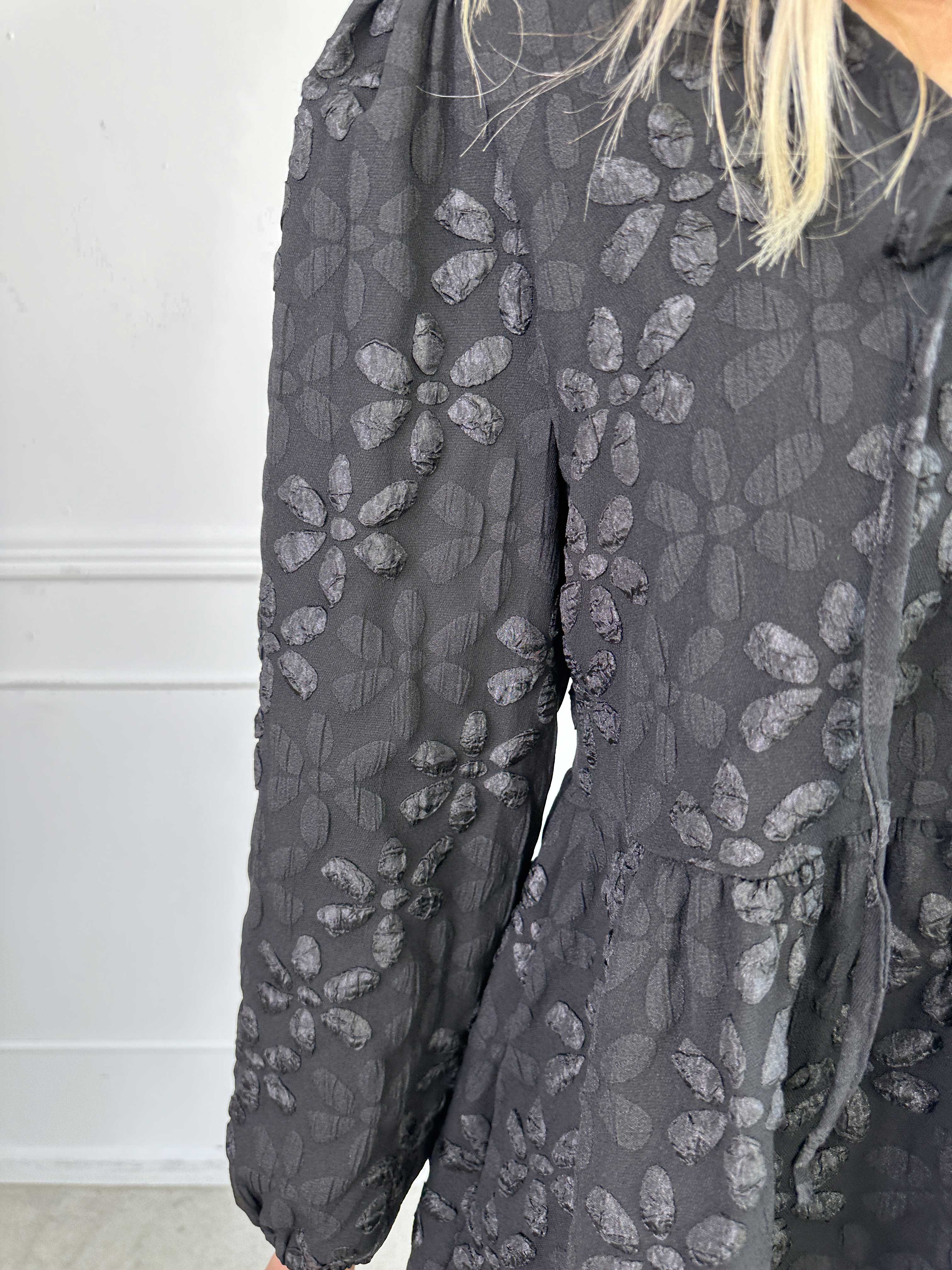 Cersei - Sød kjole med blomster og sløjfer