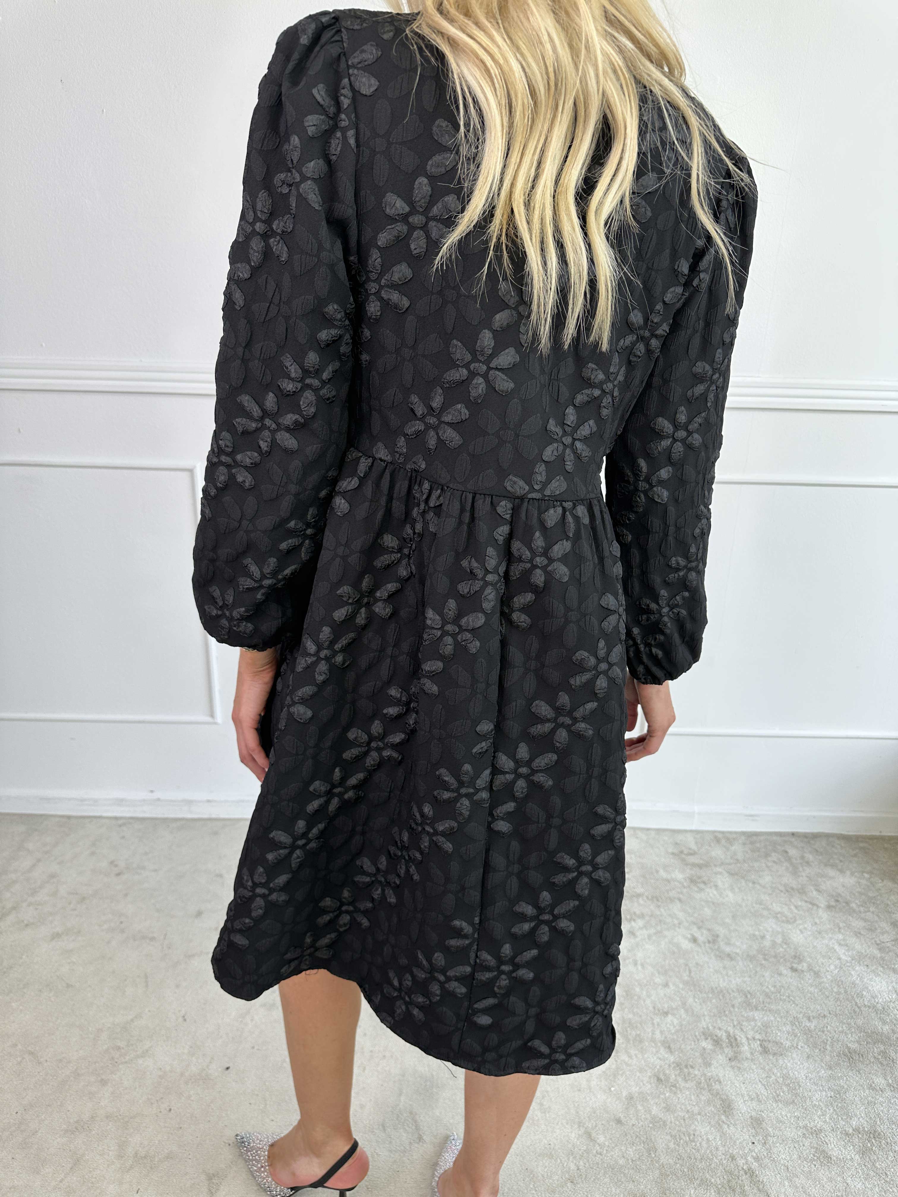 Cersei - Sød kjole med blomster og sløjfer